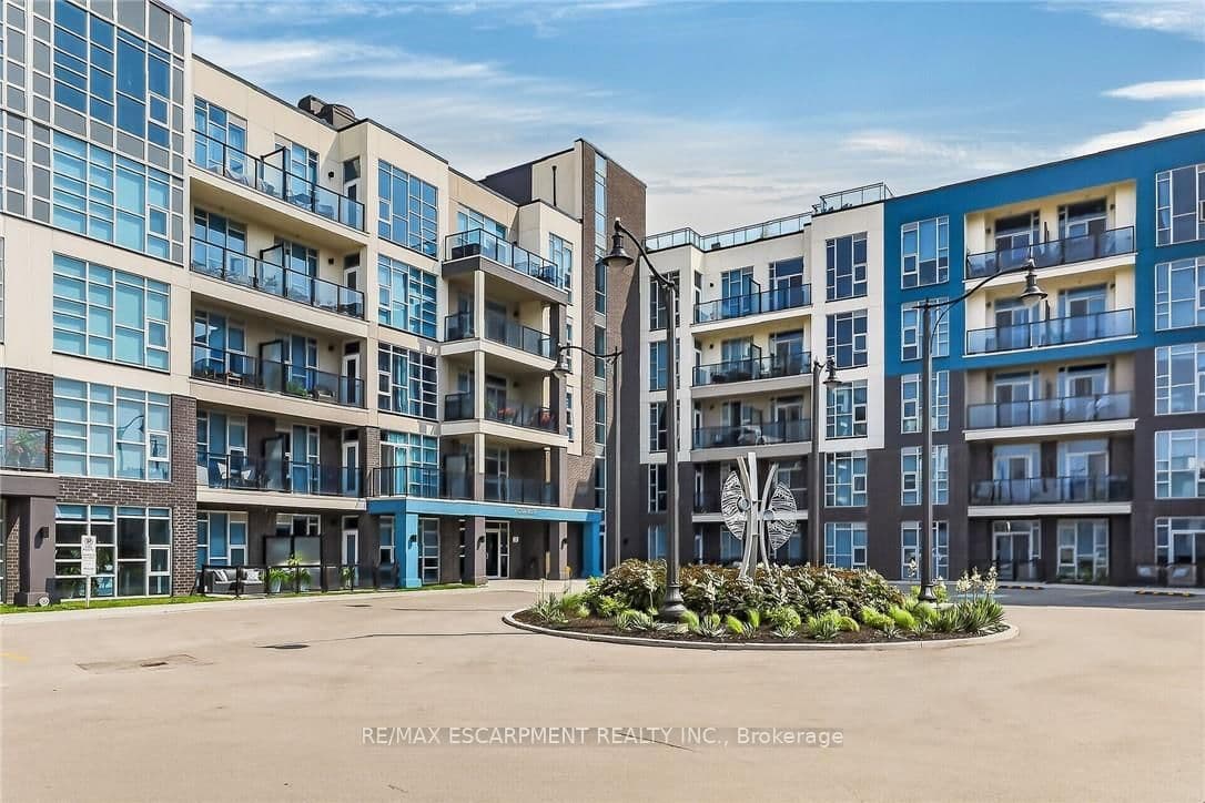 #516 - 10 Concord Place