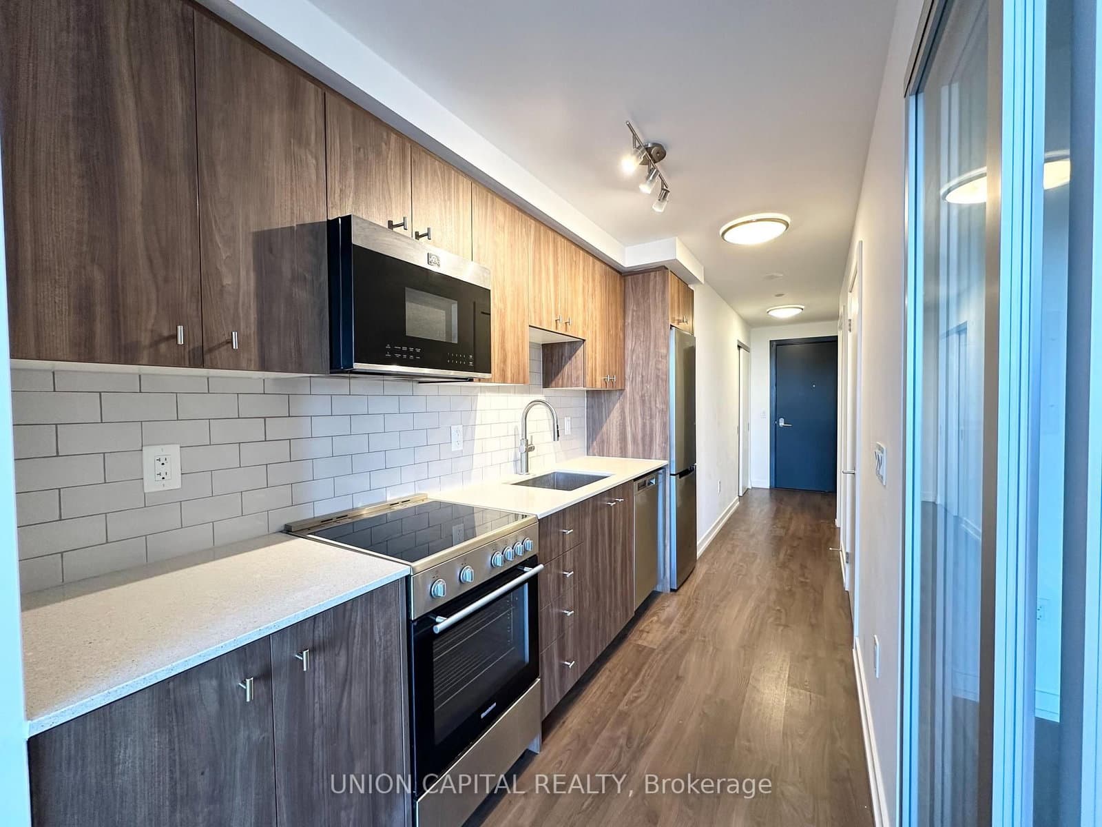15 Wellington Street, Unit 2203