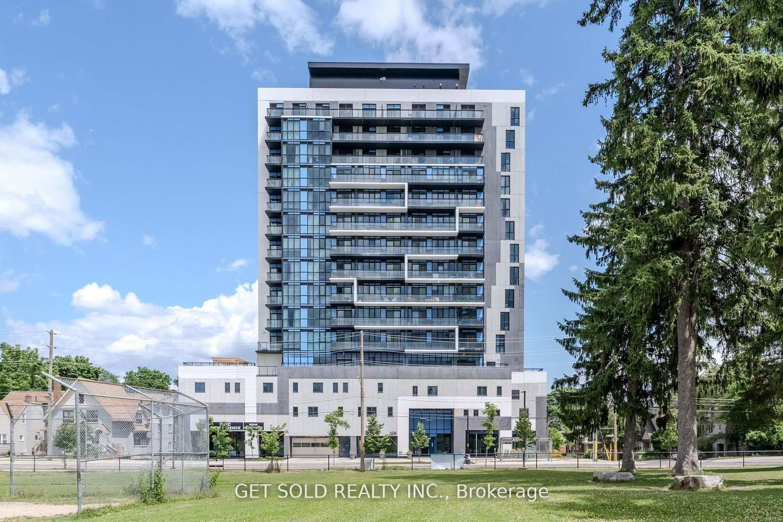 #1105 - 128 King Street N