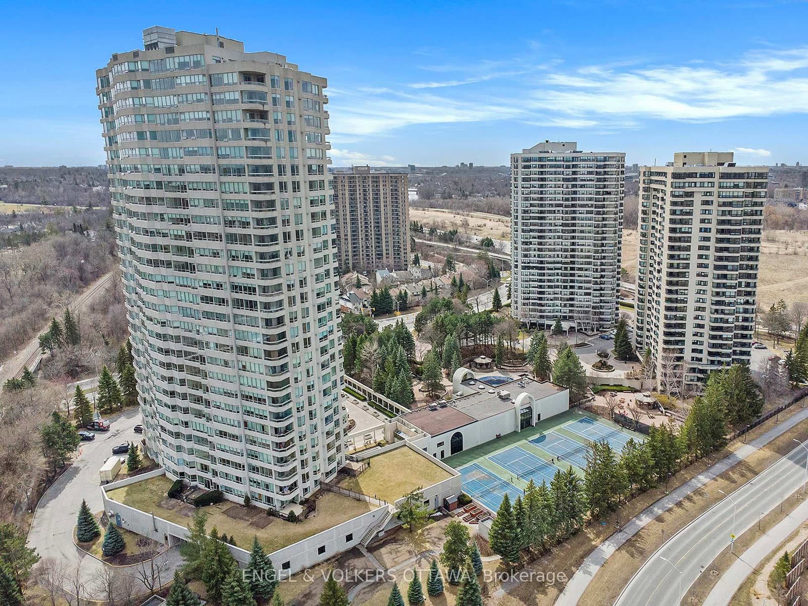 #802 - 1480 Riverside Drive