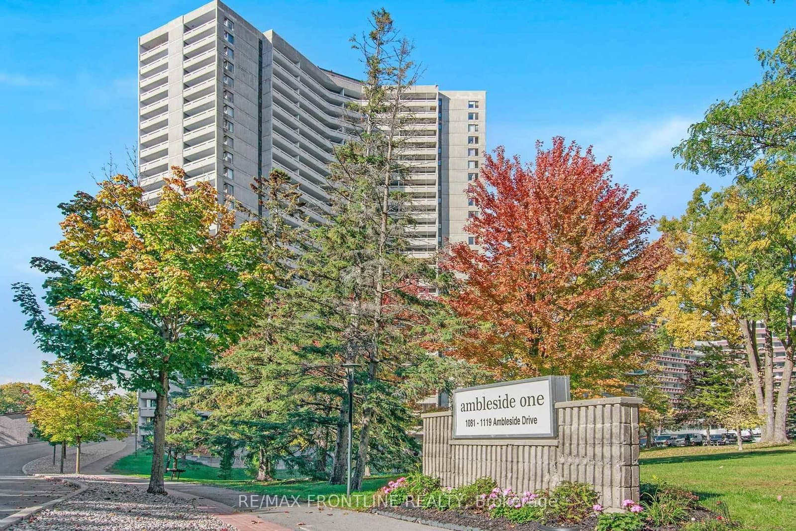 #1009 - 1081 Ambleside Drive