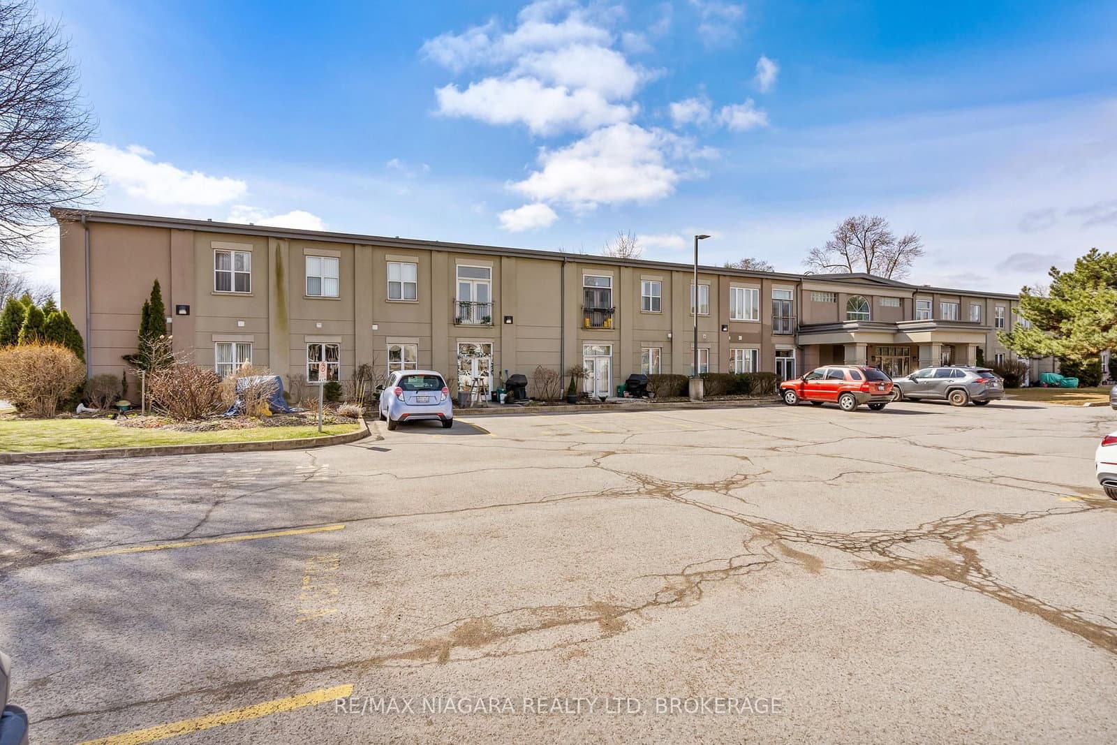 6365 Drummond Road, Unit 103