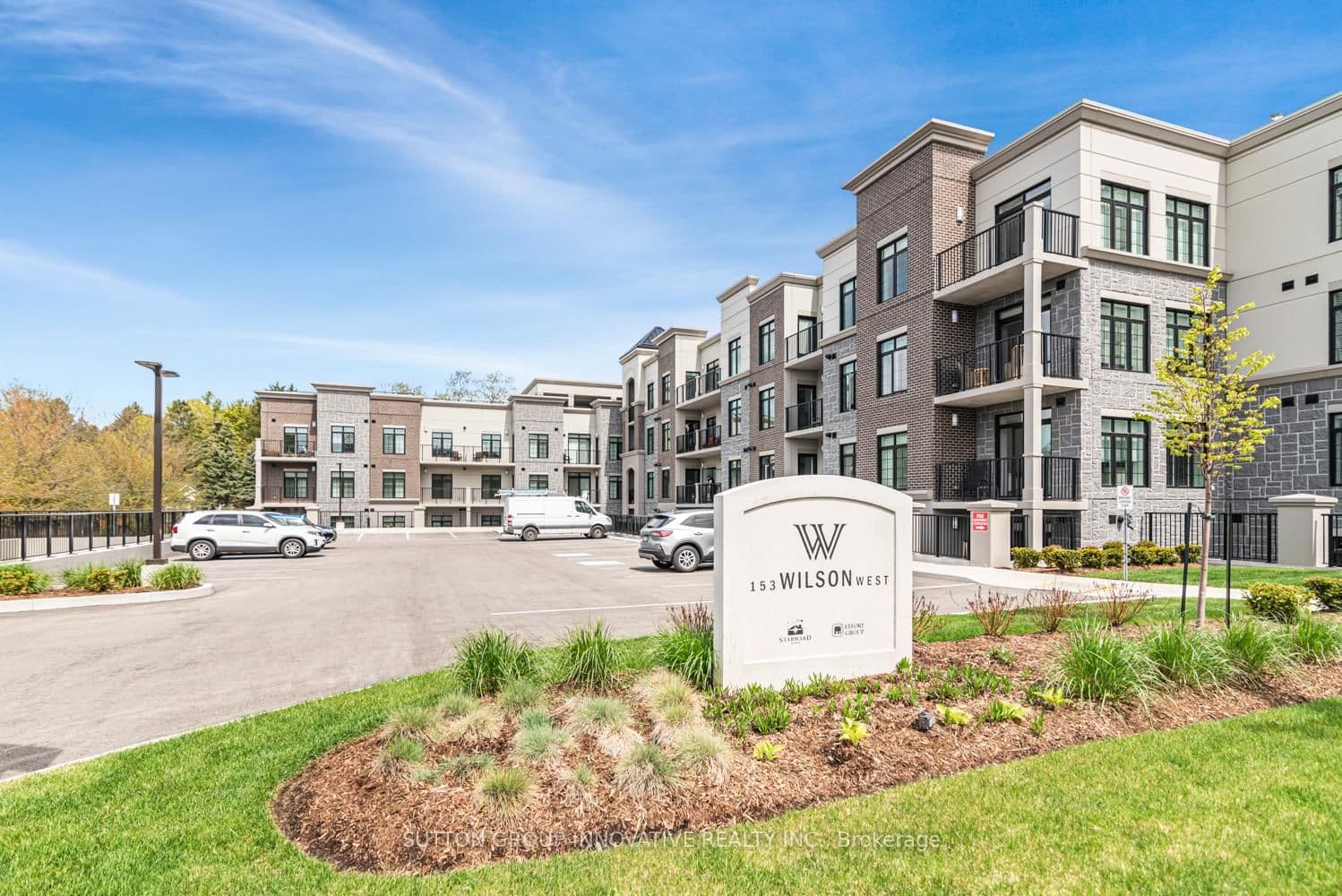 #105 - 153 Wilson Street W