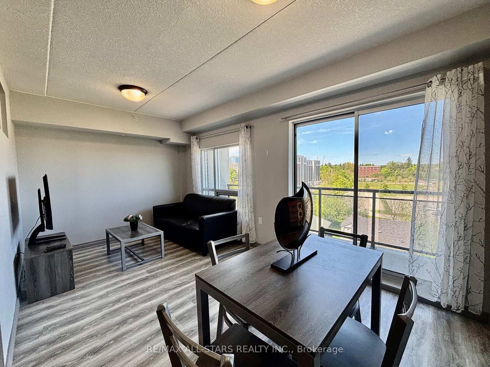 #507 - 275 Larch Street