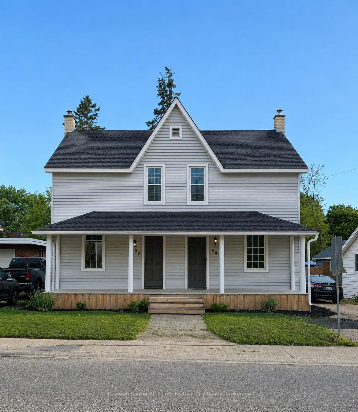 100 John Street E