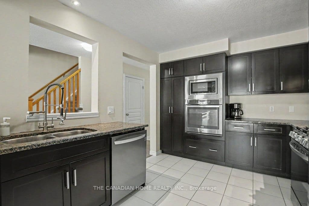 46 Jeffrey Drive