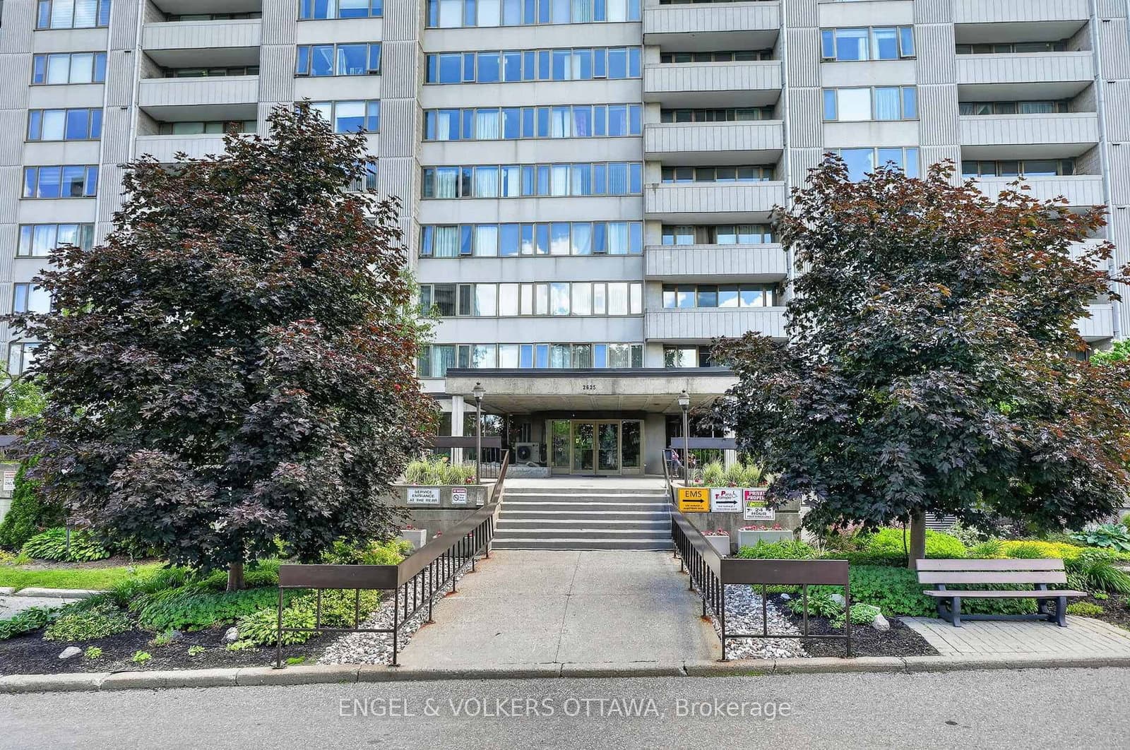 #1102 - 2625 Regina Street
