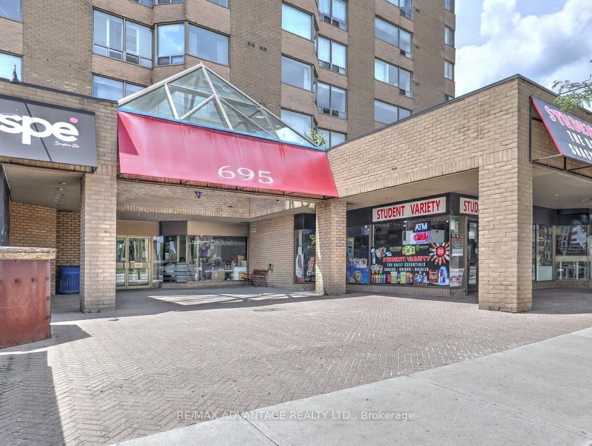 #304 - 695 Richmond Street