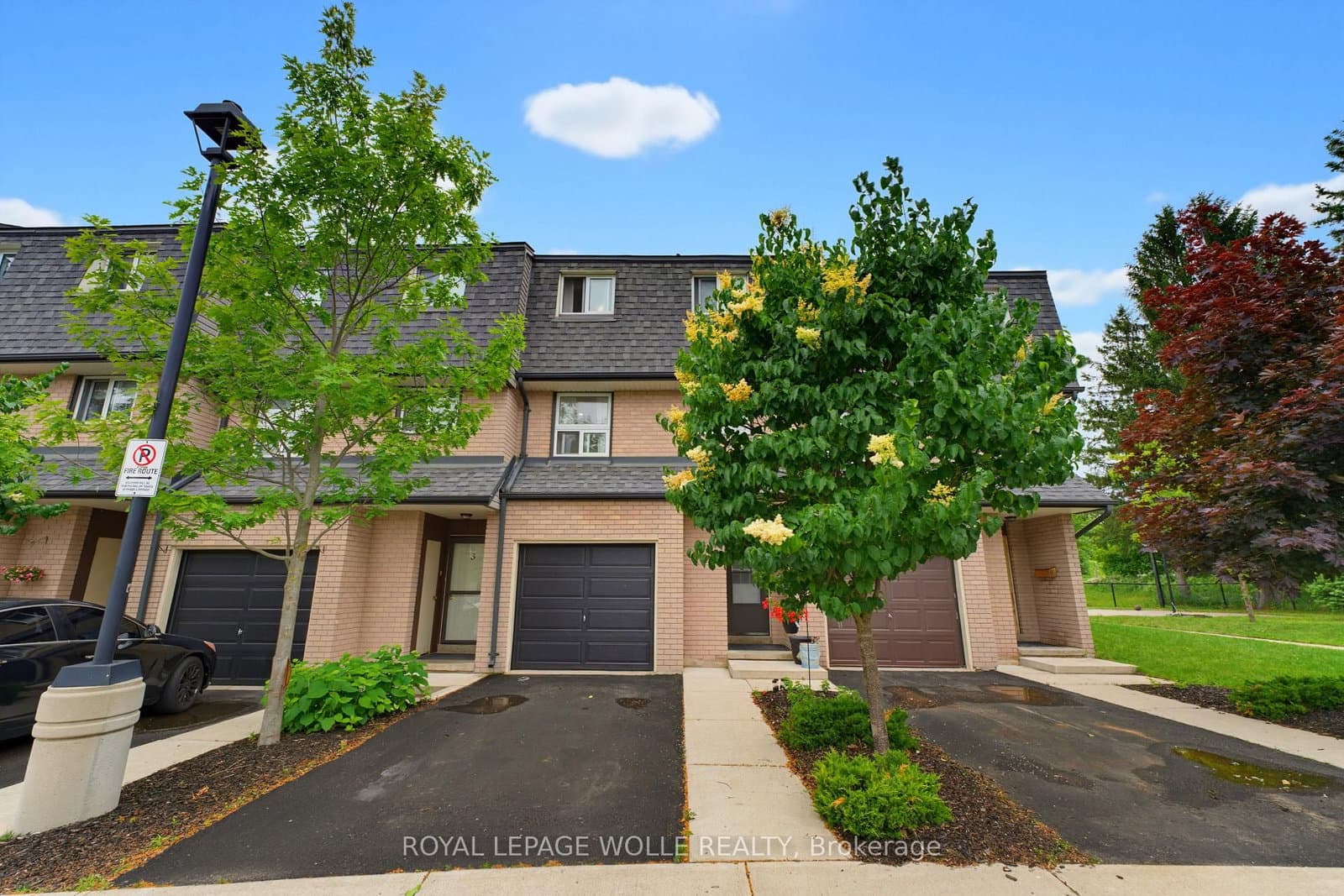 138 Blackhorne Drive, Unit 4