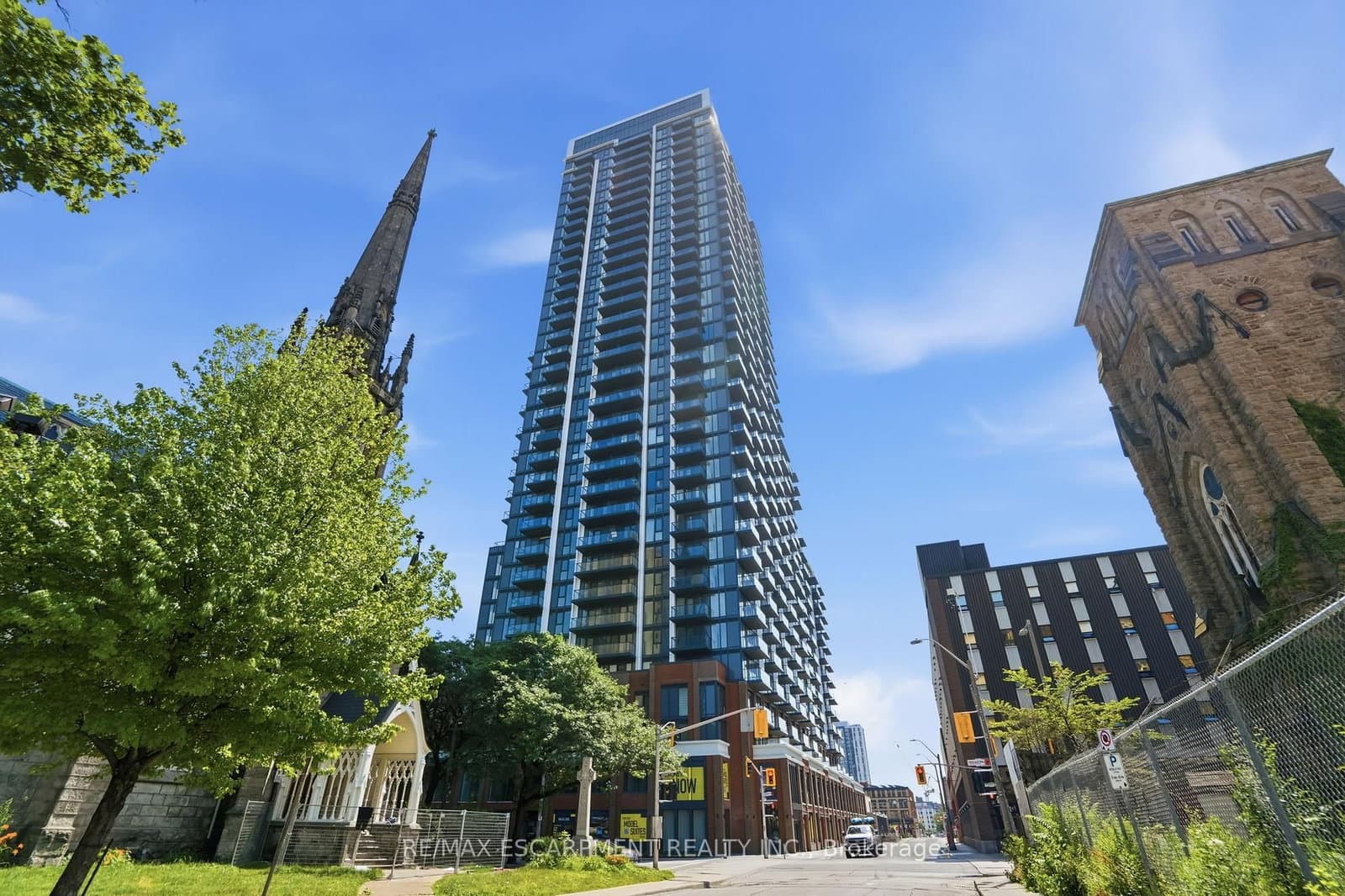 #2017 - 75 JAMES Street S