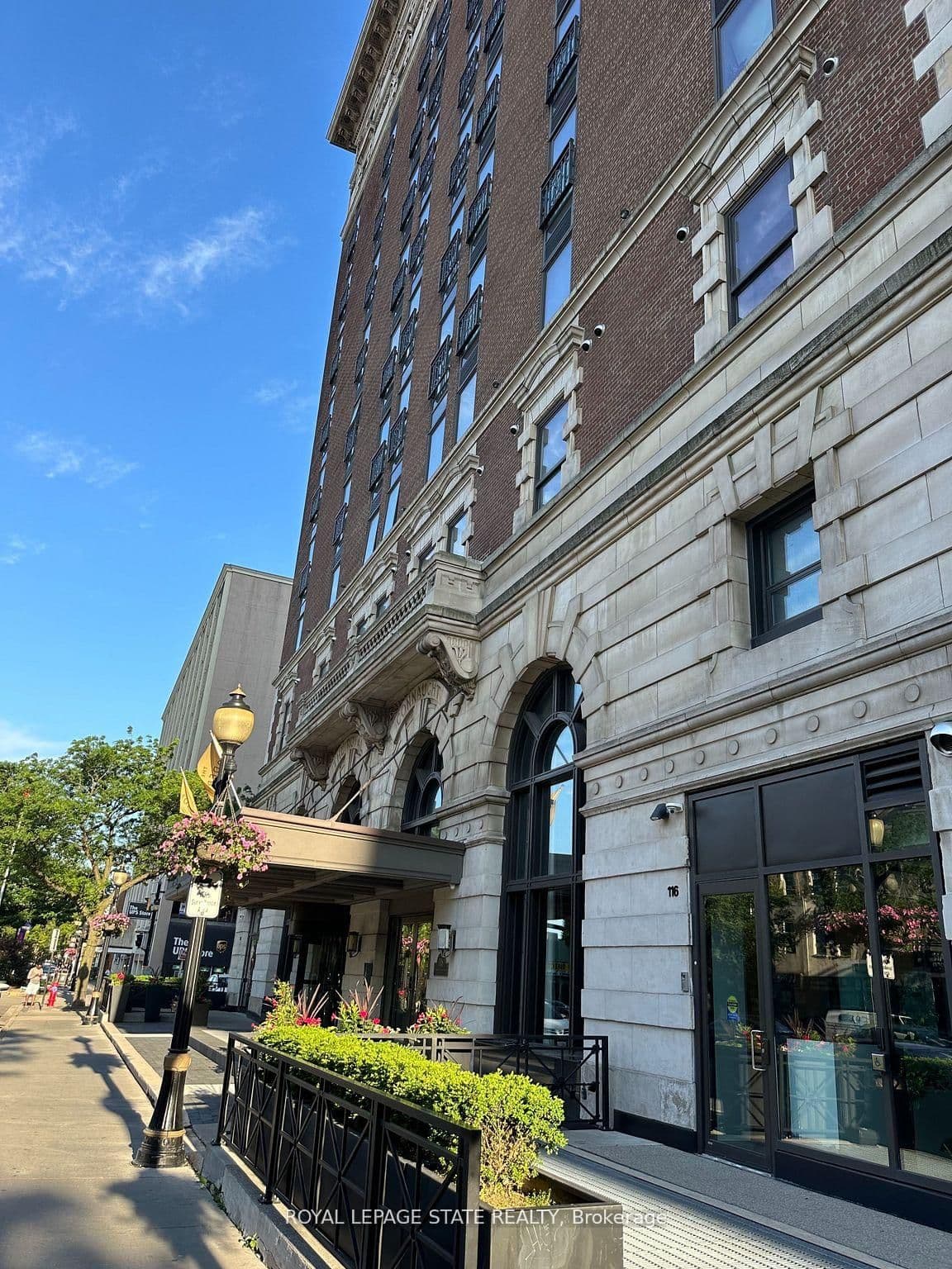 112 King Street E, Unit 306