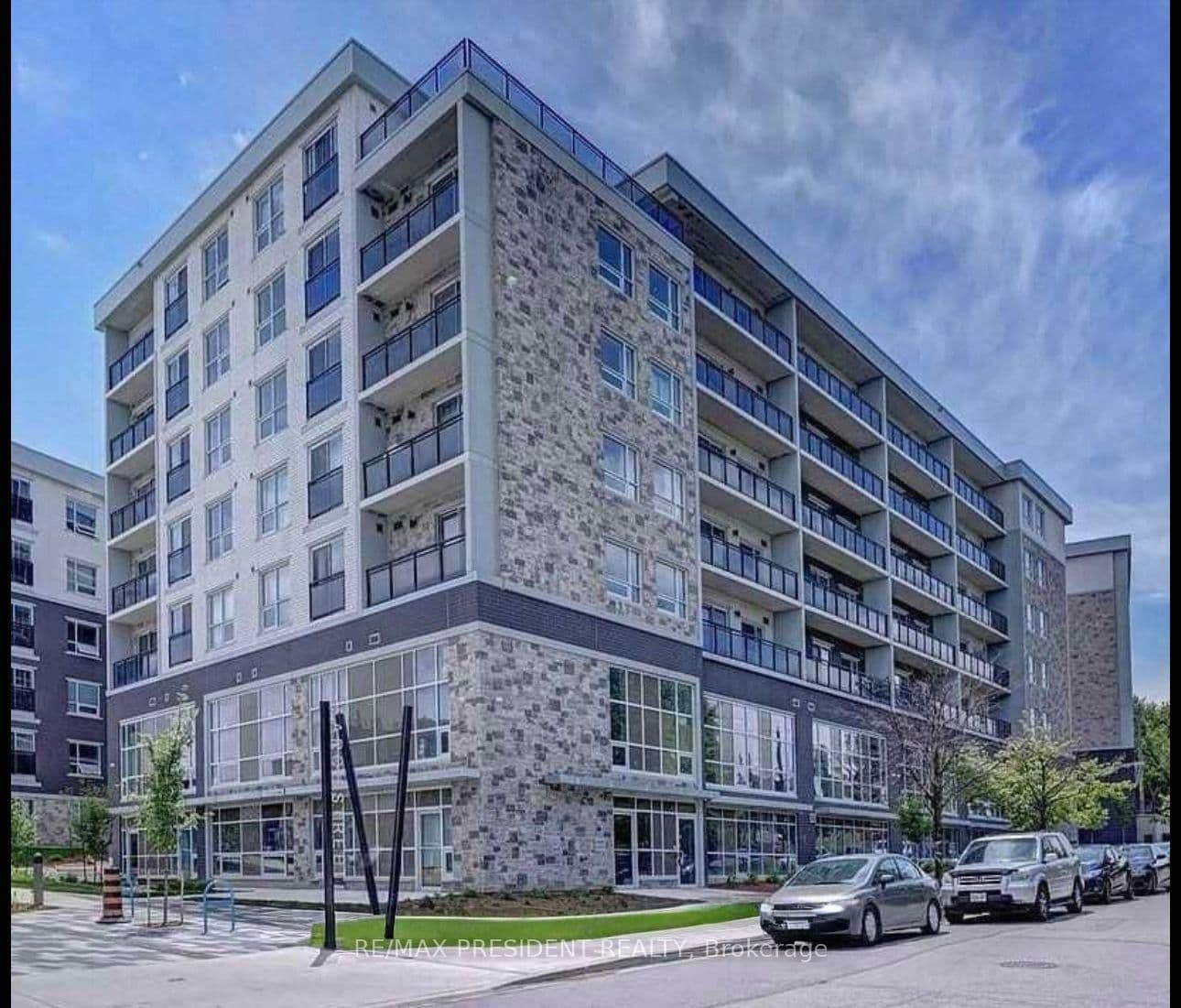 #G514 - 275 Larch Street