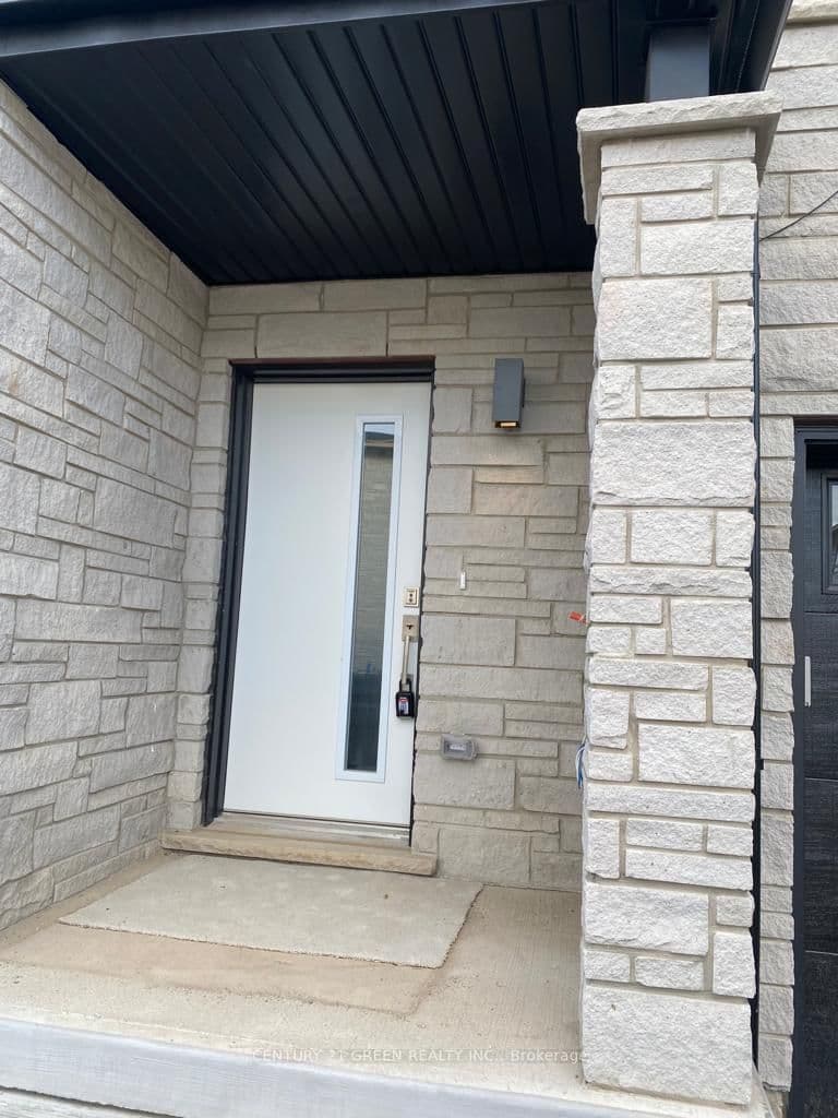51 Sparrow Avenue, Unit 23