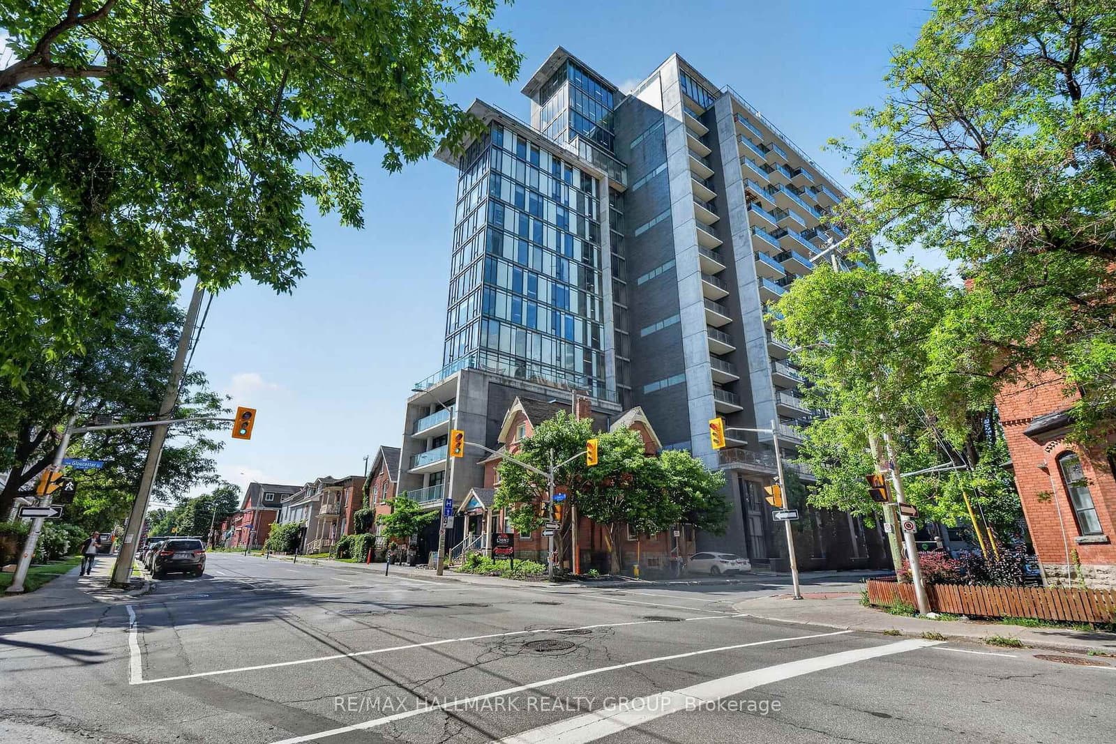 #1411 - 224 Lyon Street N