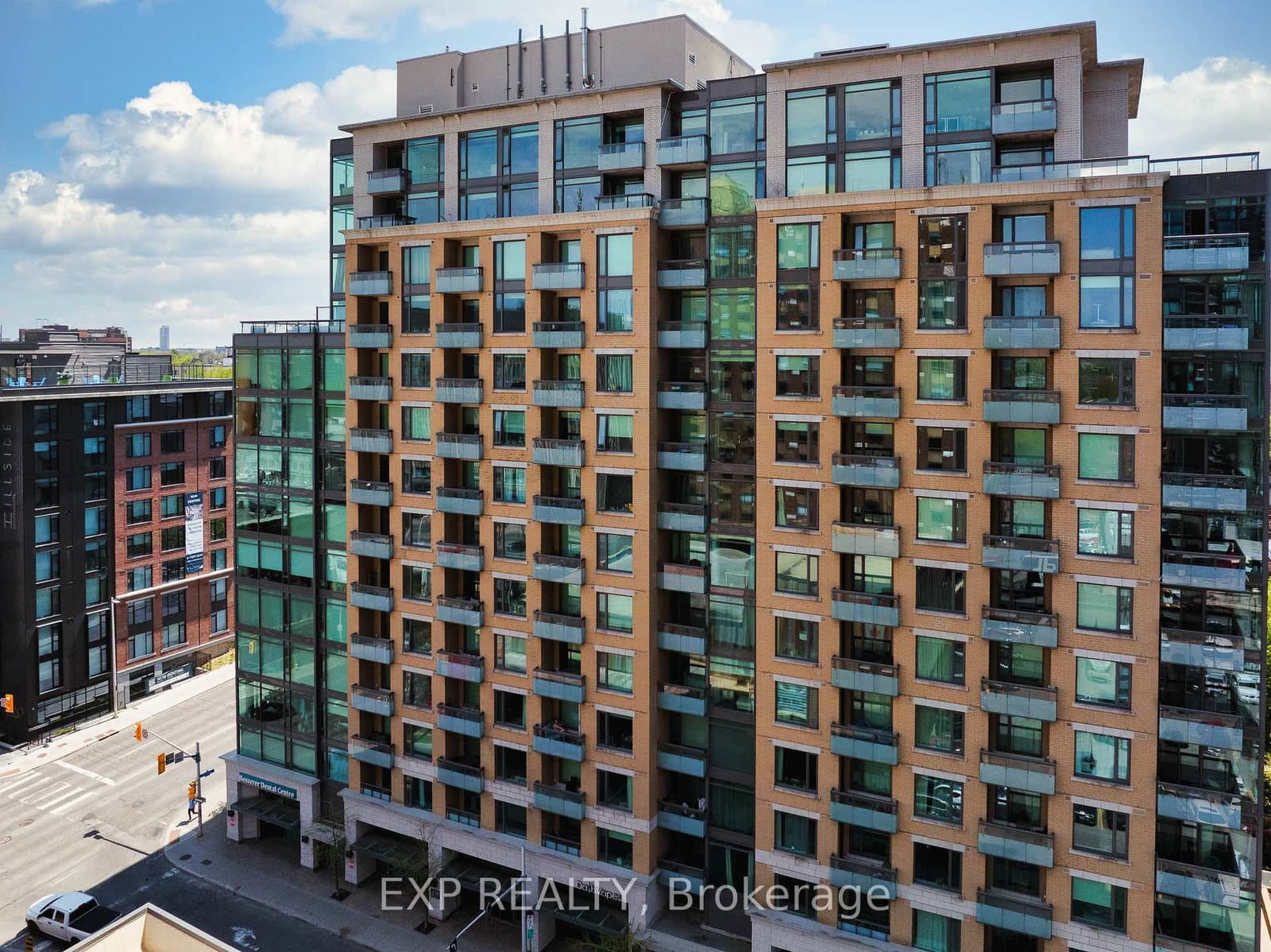 #612 - 238 Besserer Street