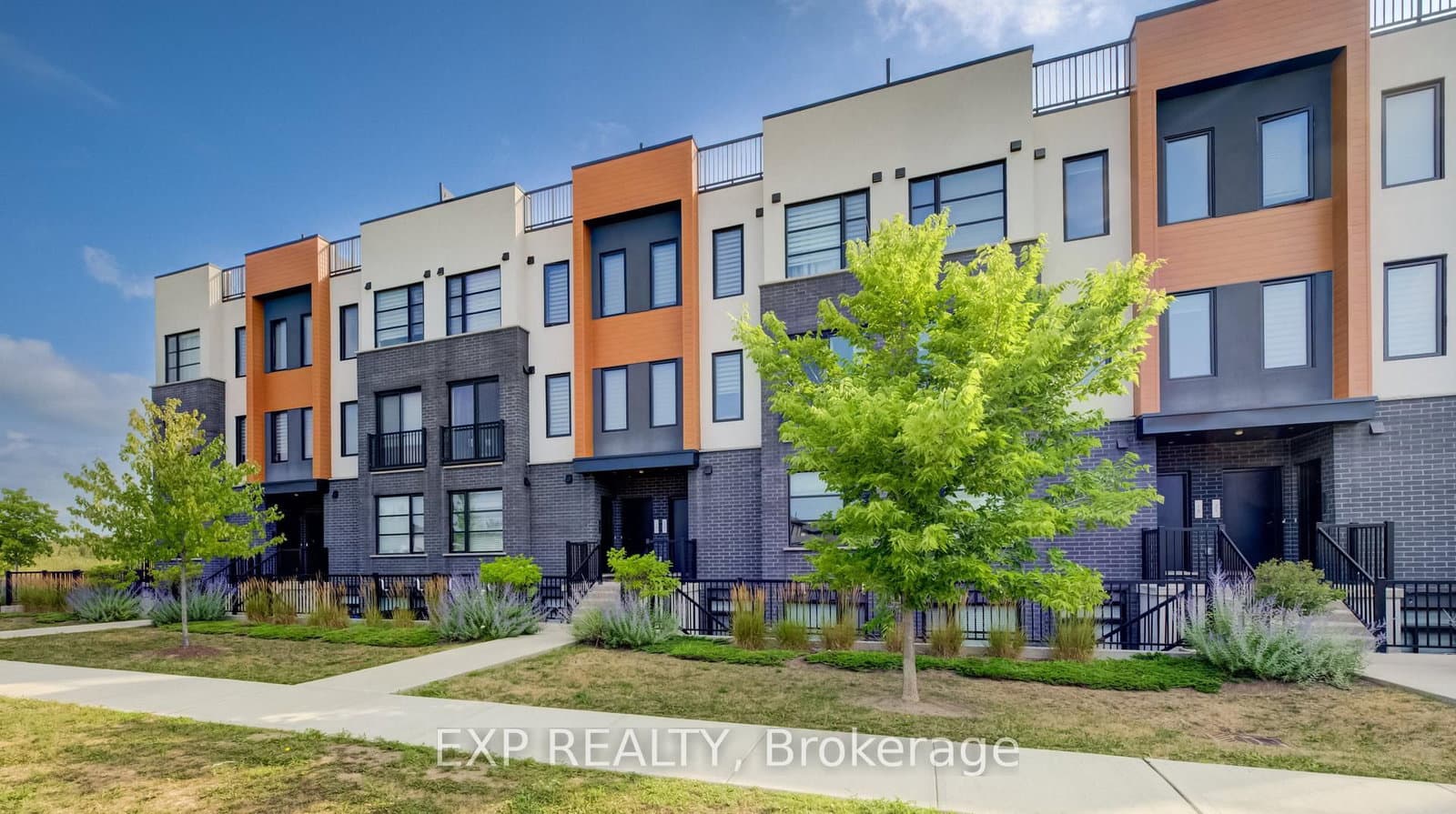 #15 - 3900 Savoy Street
