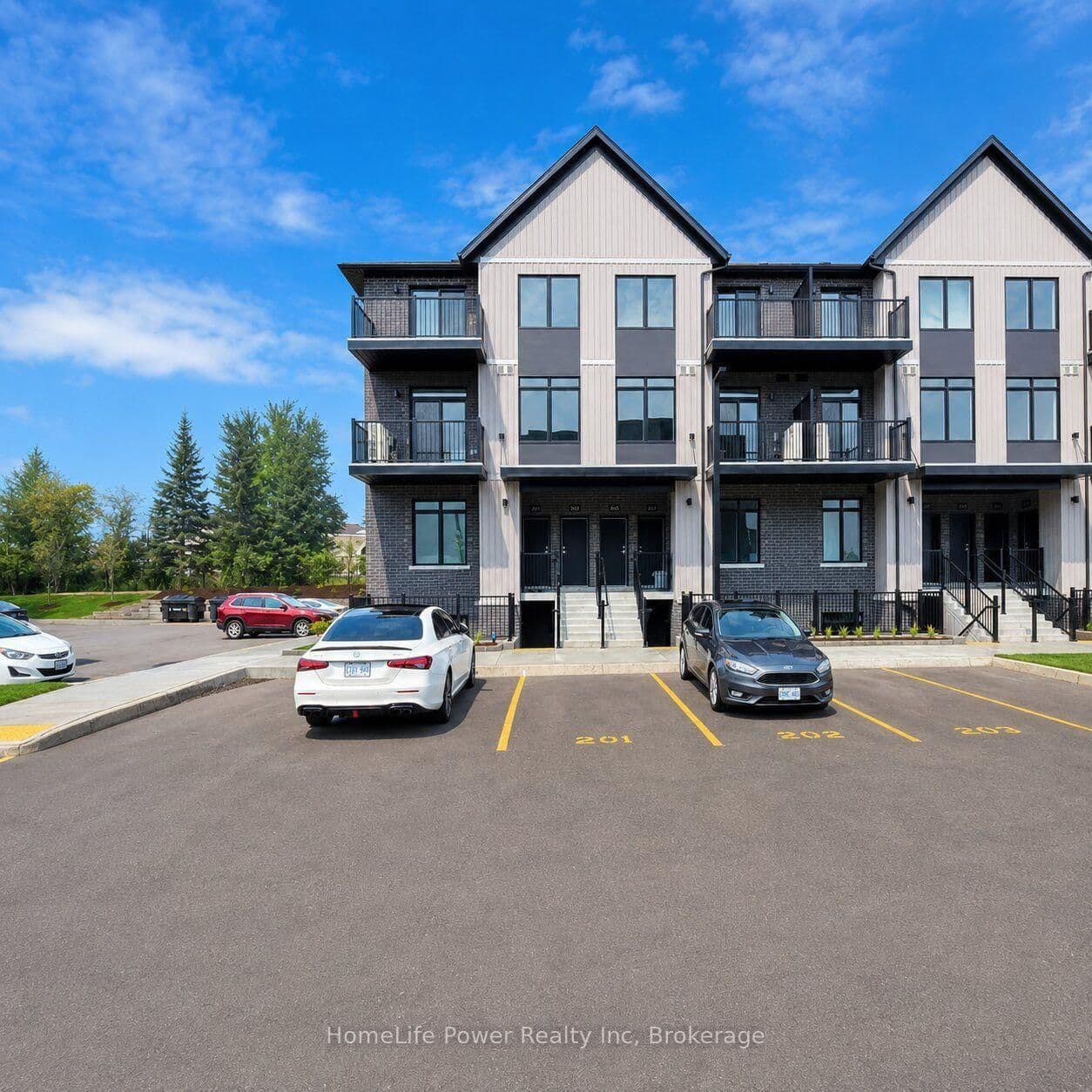 824 woolwich Street, Unit 110