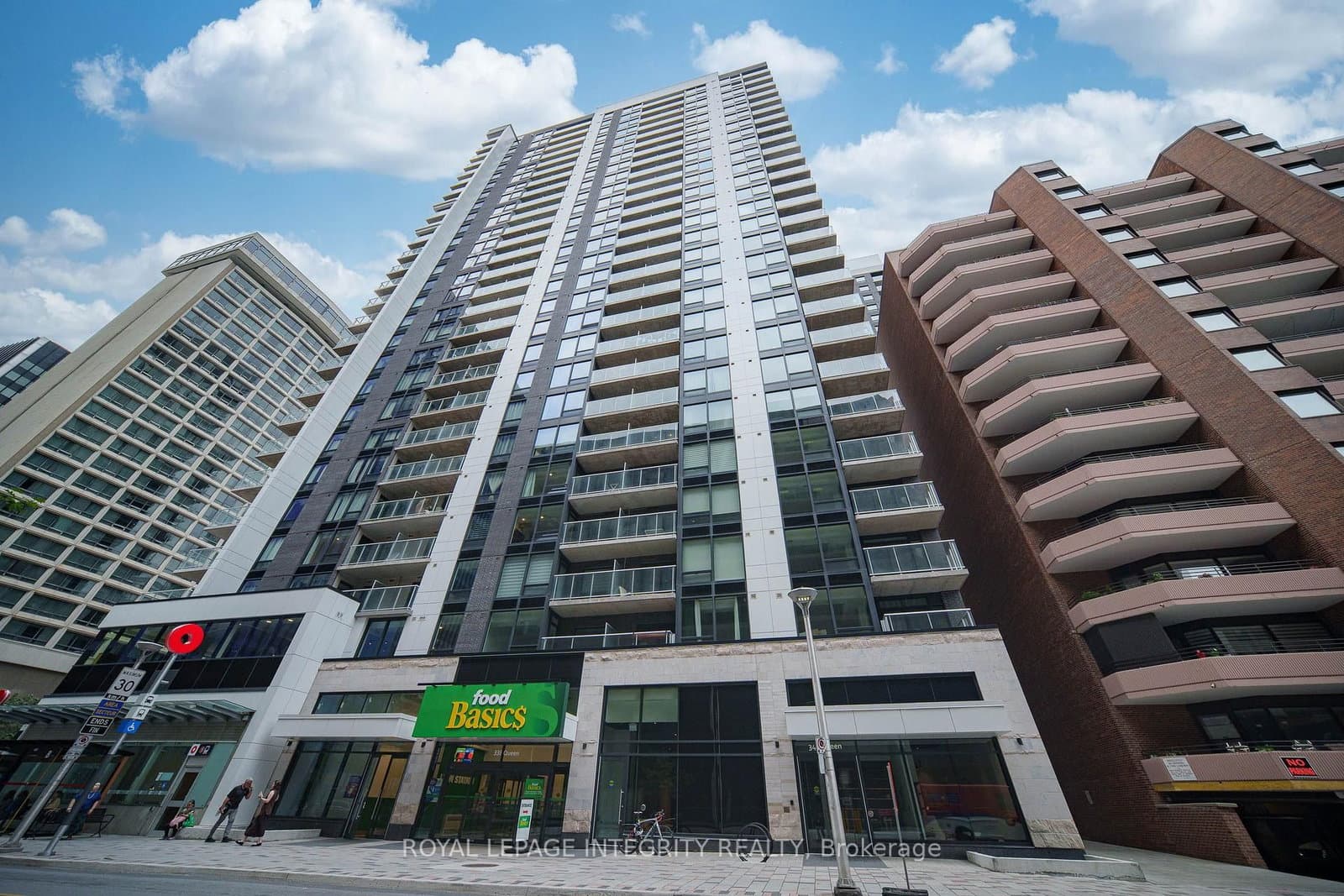 #1907 - 340 Queen Street