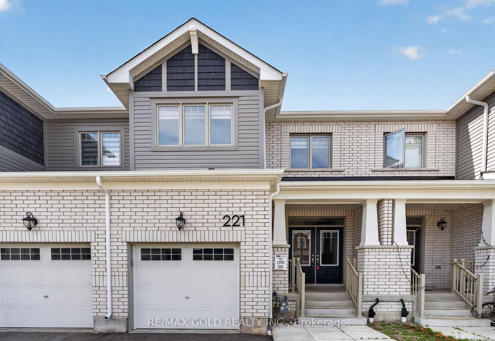 221 Histand Trail