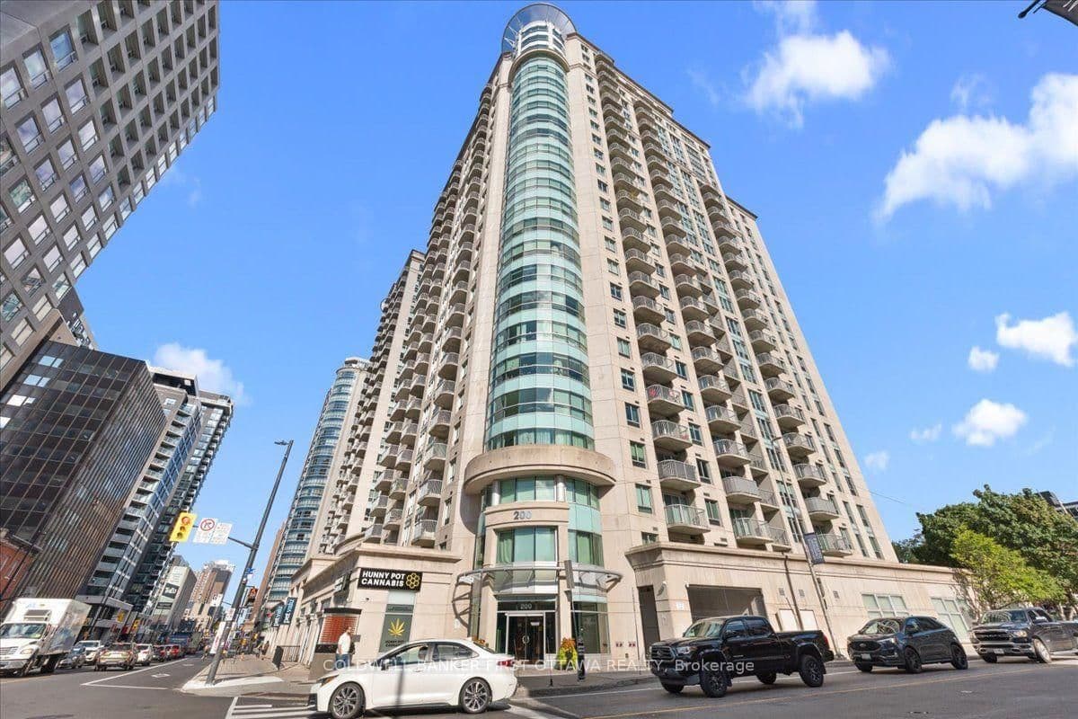 #711 - 200 Rideau Street
