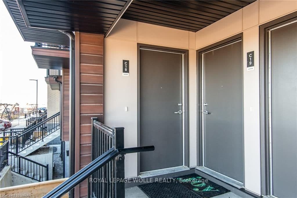 10 PALACE Street, Unit C18