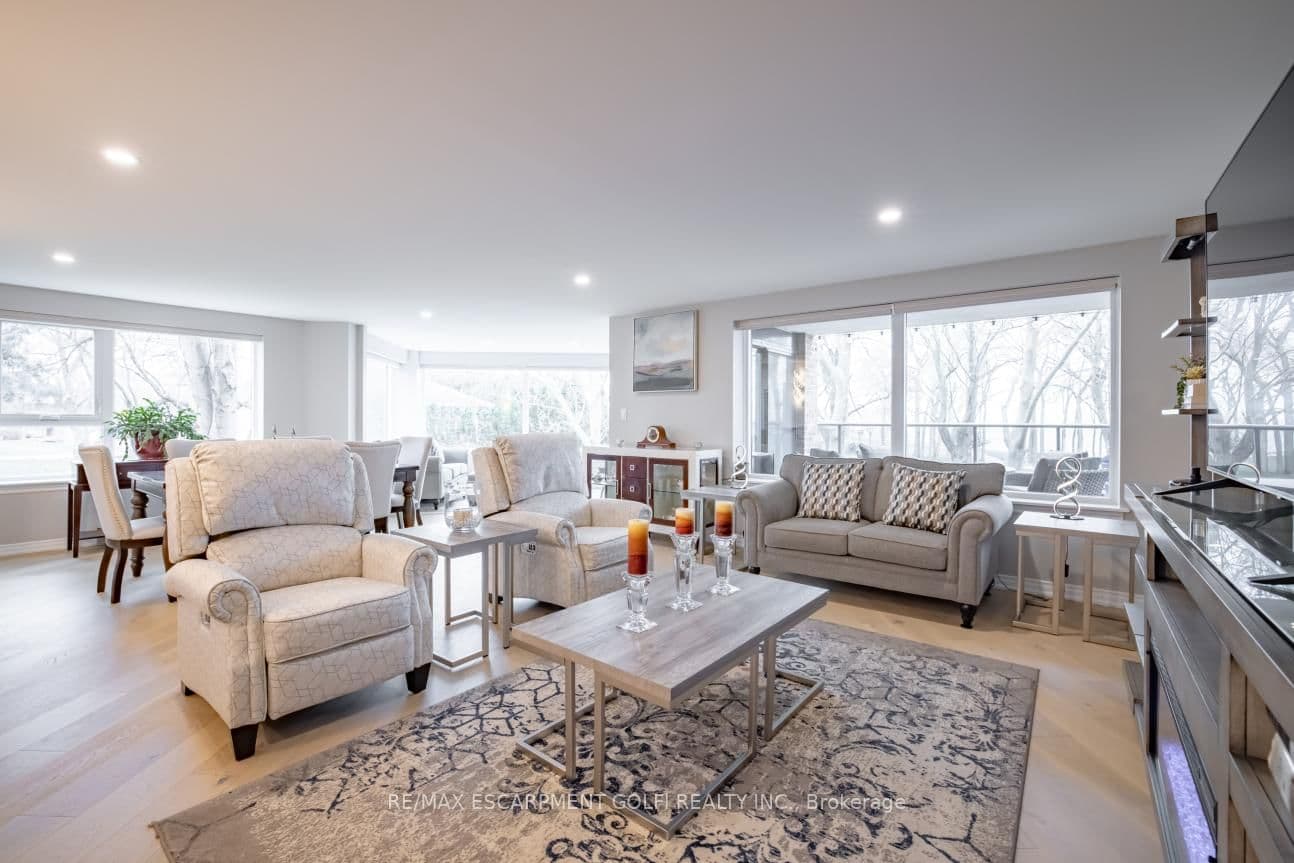 701 Geneva Street, Unit 2206