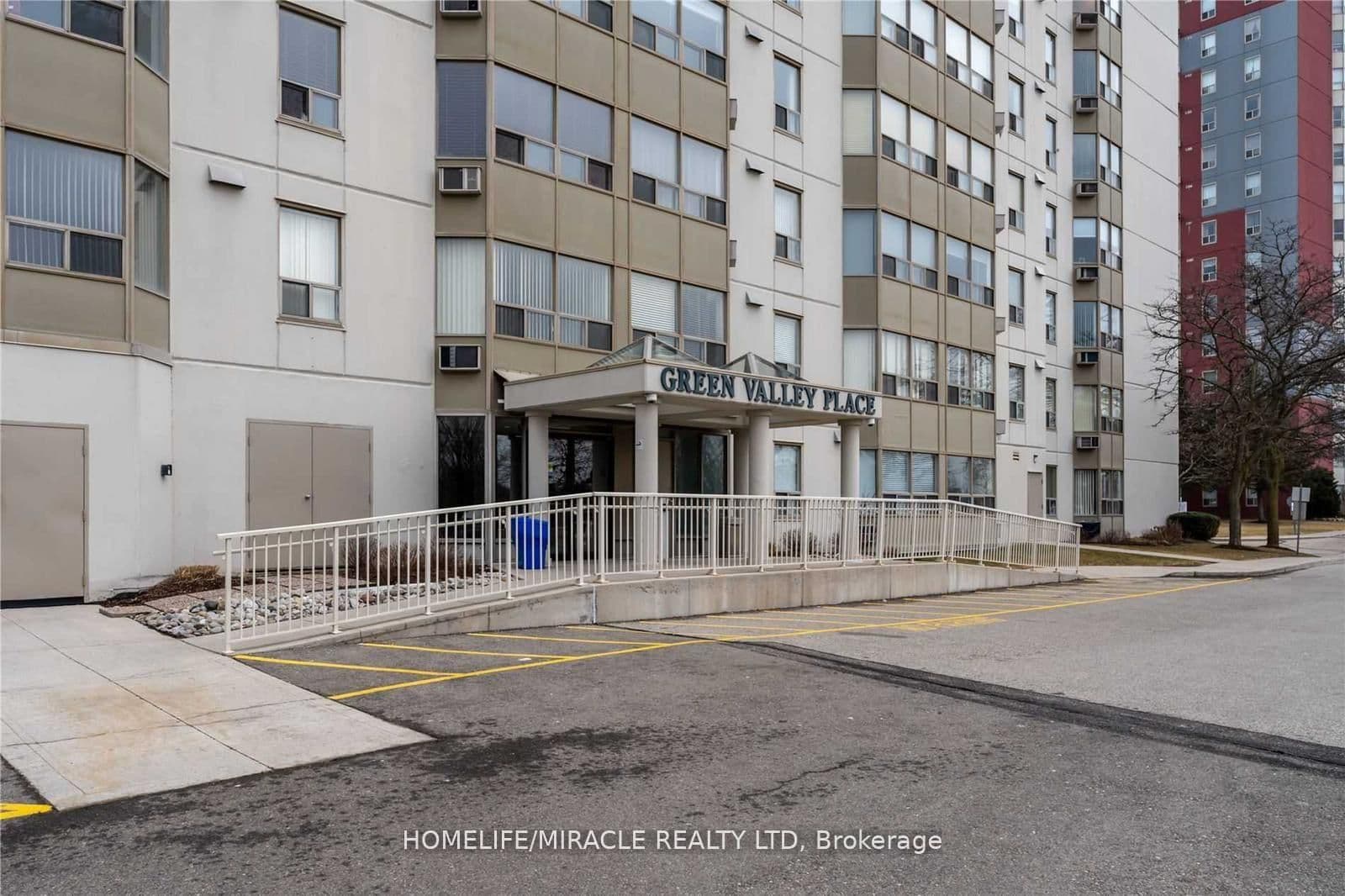 35 Green Valley Drive, Unit 1611