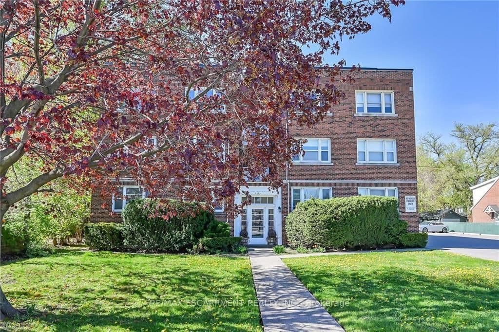 1253 Main Street W, Unit 6