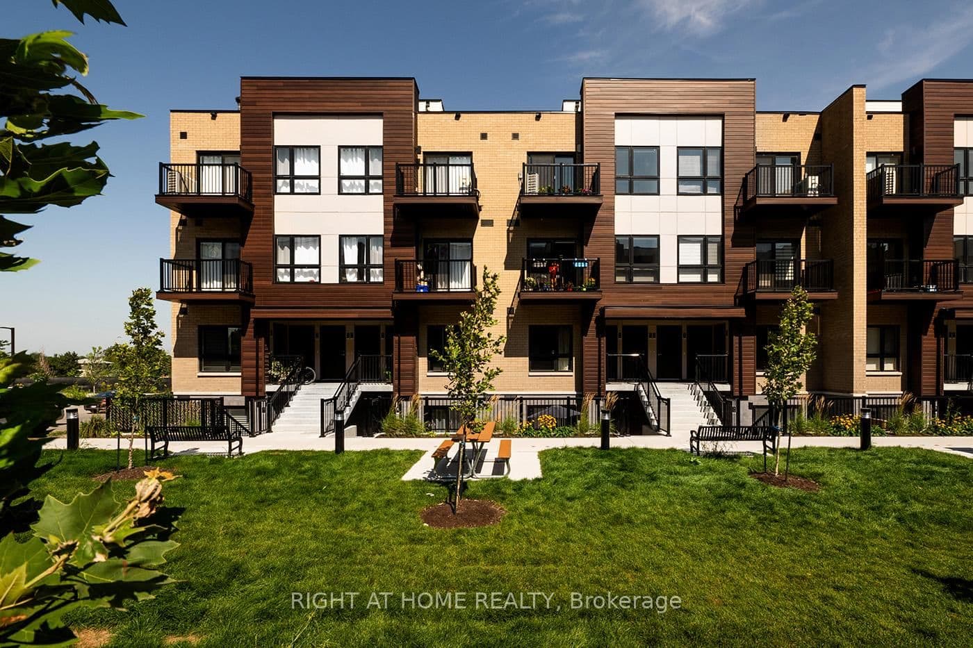 10 PALACE Street, Unit D15