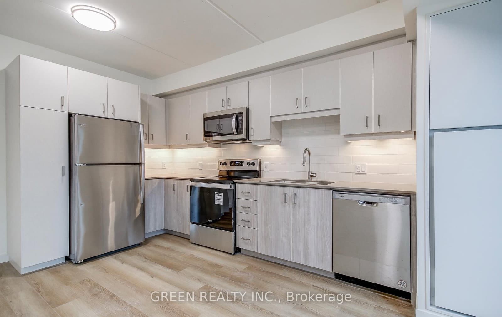 90 Carling Street S, Unit 309