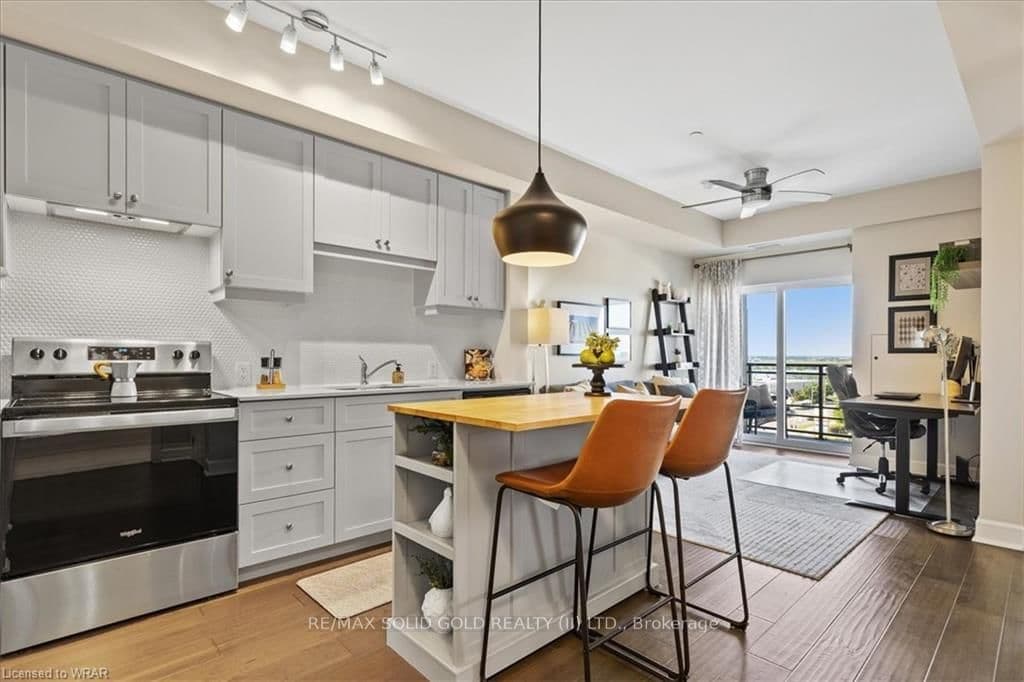 255 Northfield Drive E, Unit 610