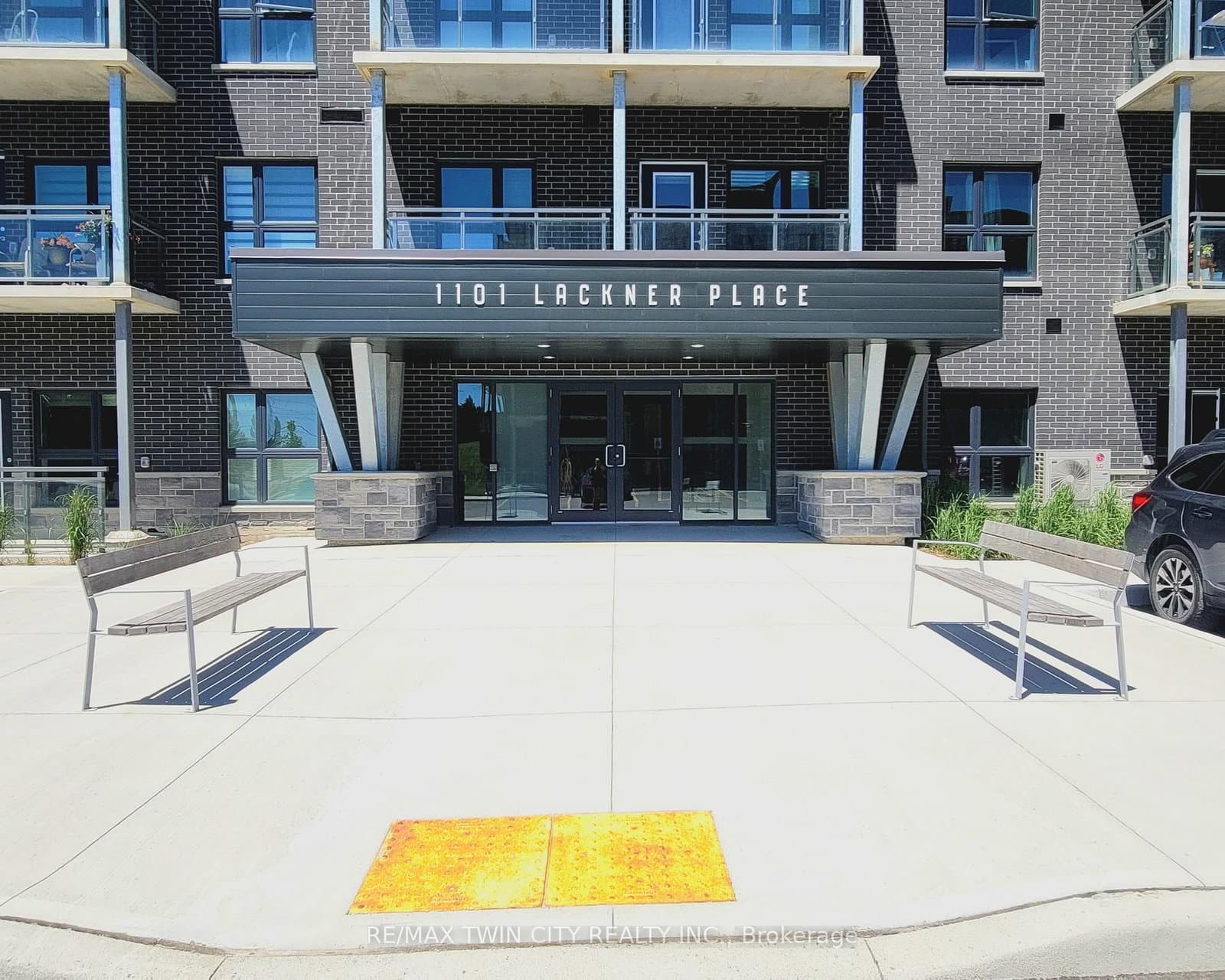 1101 Lackner Place, Unit 106