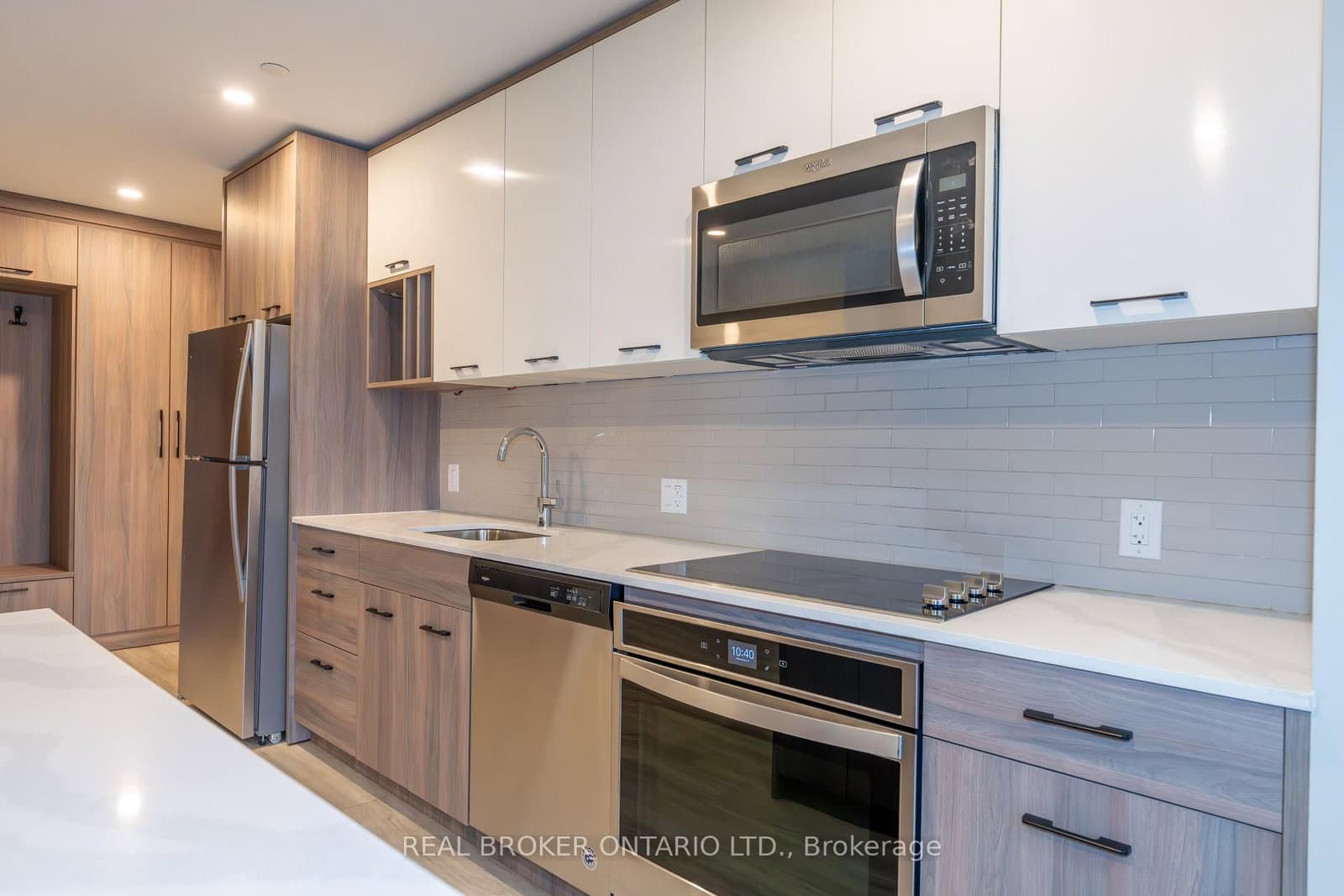 20 George Street, Unit 1206