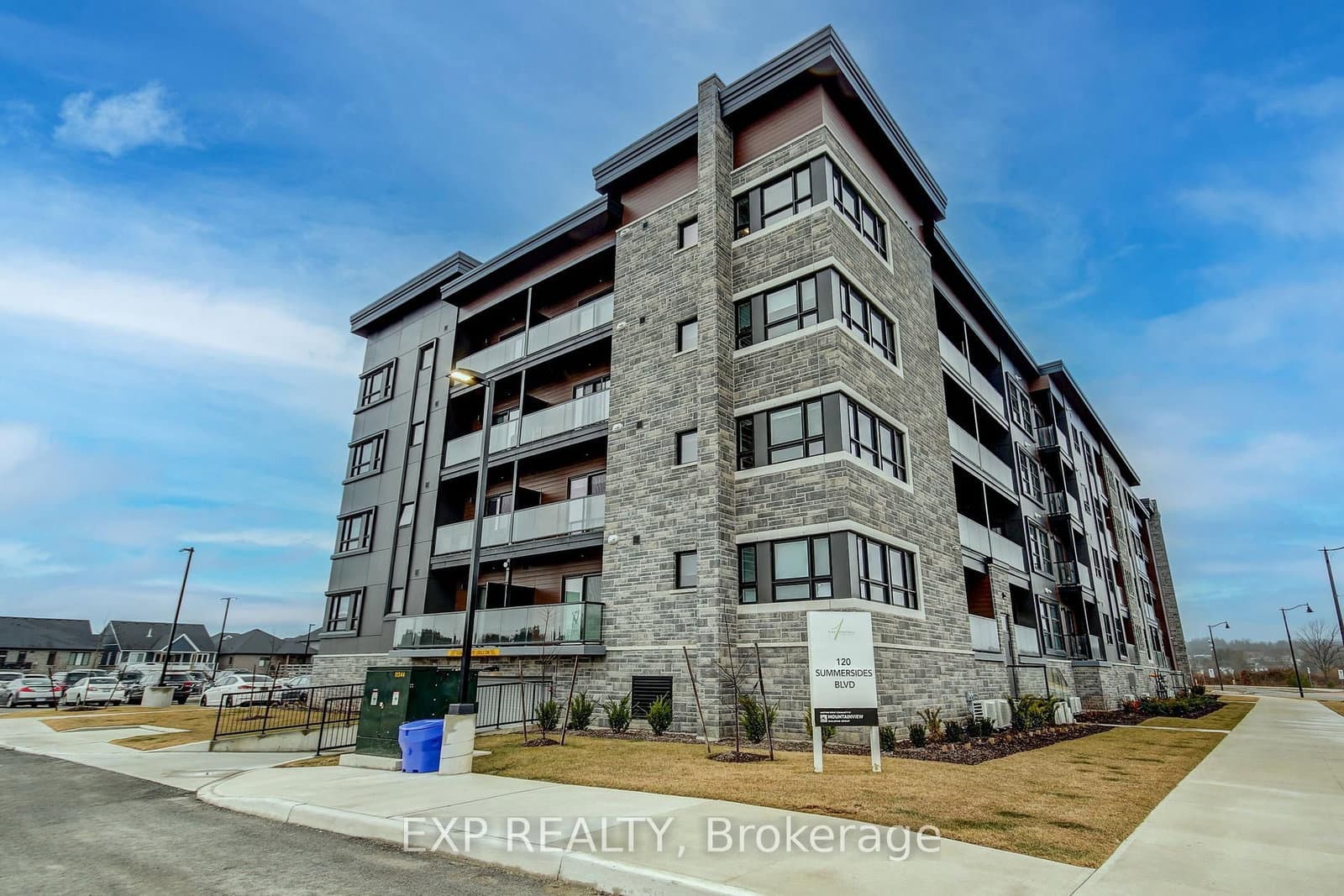 120 Summersides Boulevard, Unit 409