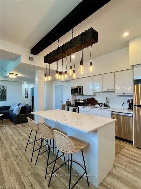 405 MERRITT Street, Unit 7