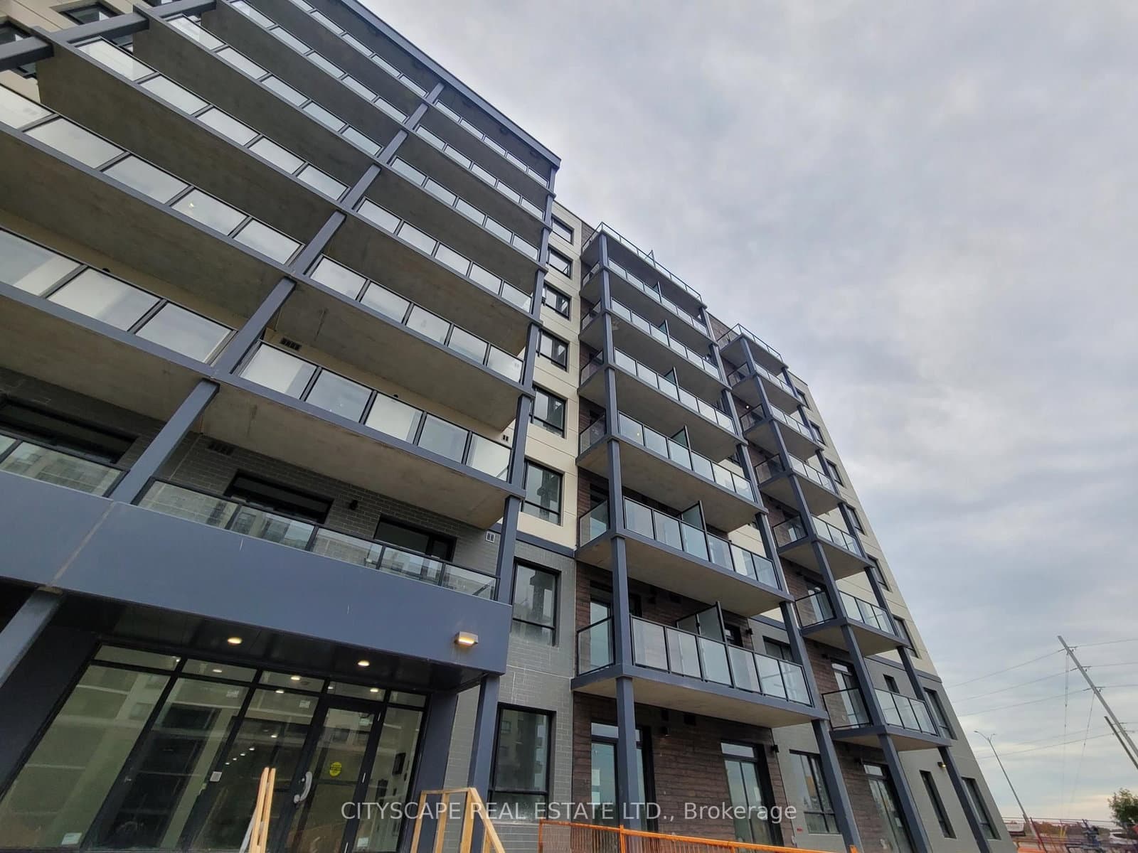 181 Elmira Road S, Unit 302B