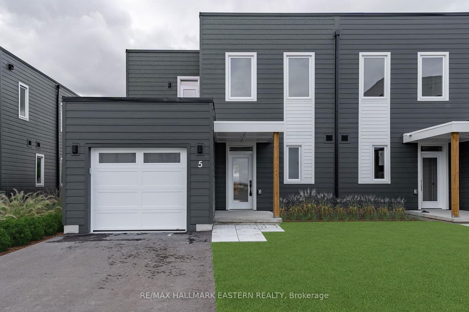 19 West Street N, Unit 5