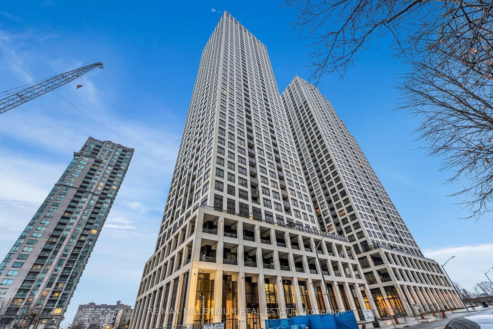 30 Elm Drive, Unit 1203