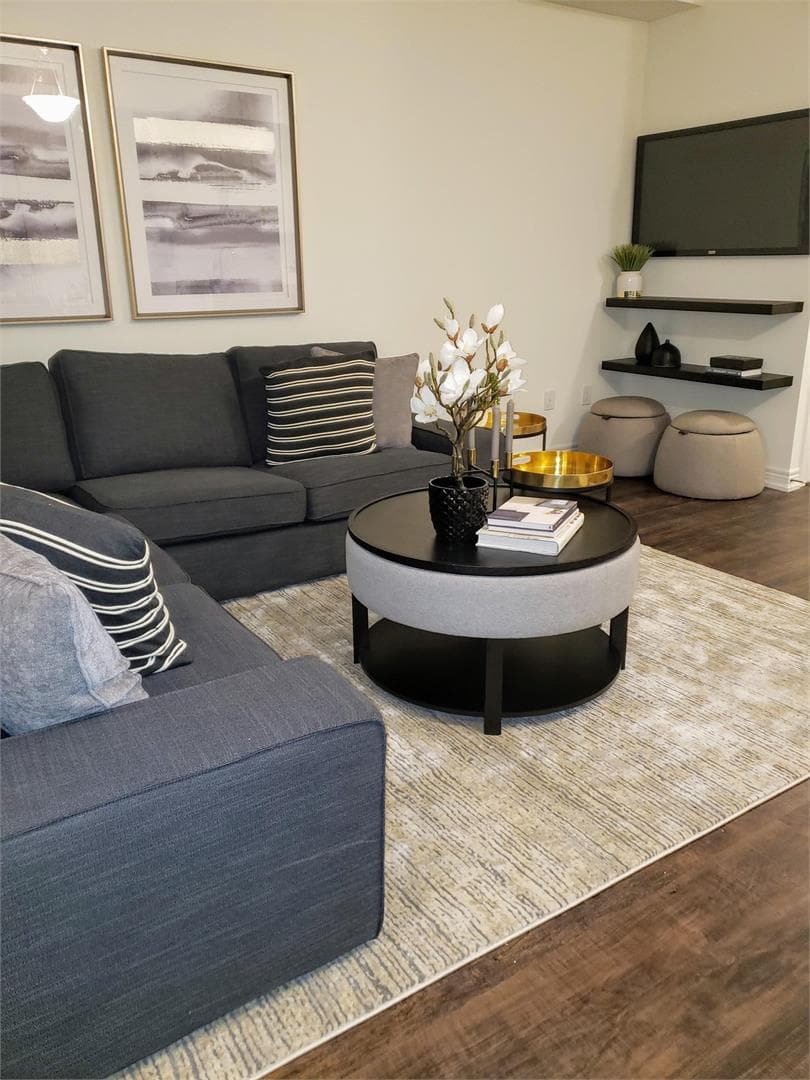 Block 55 Townhomes - Image 5