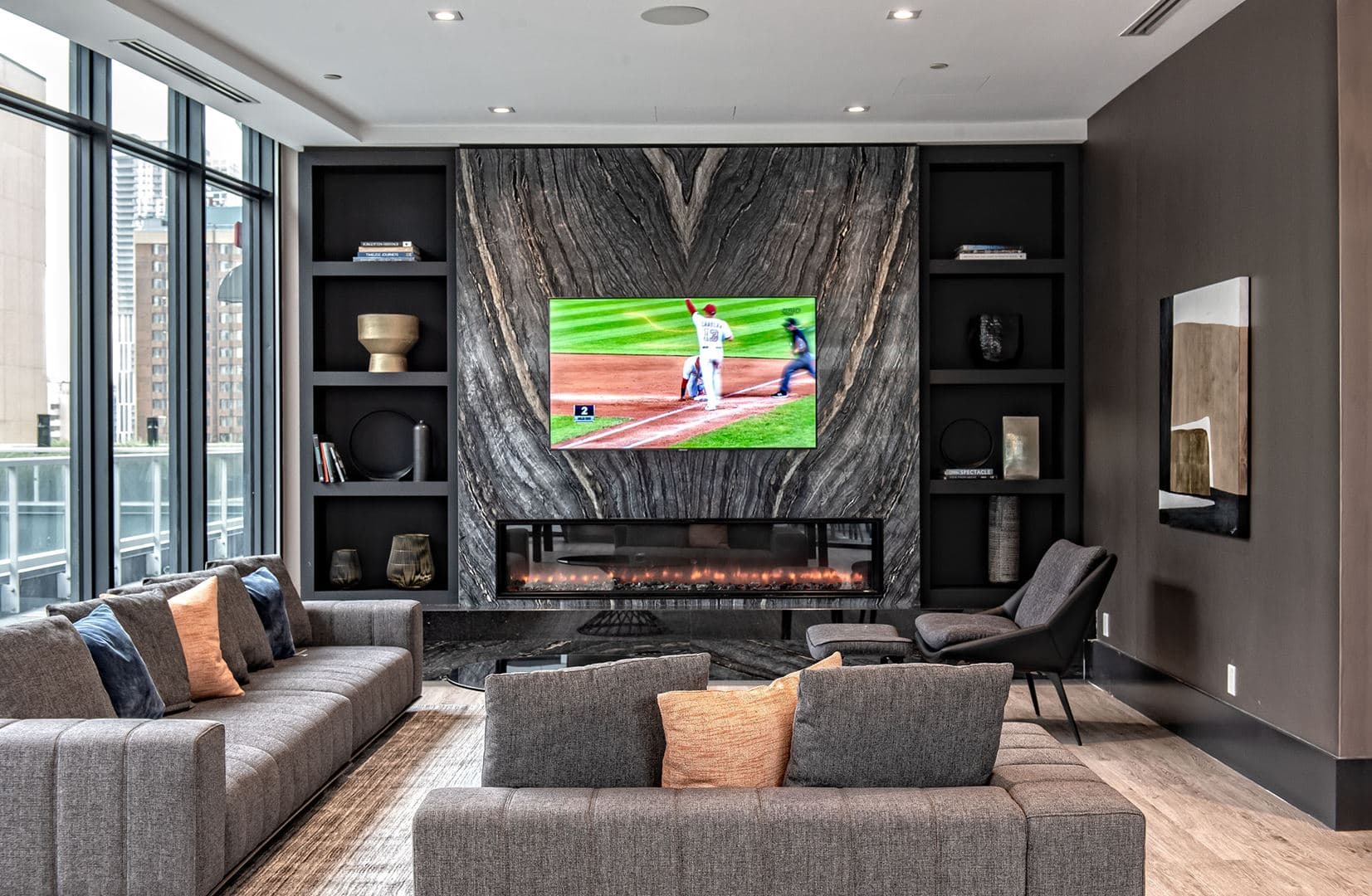 Stanley Condos - Image 20