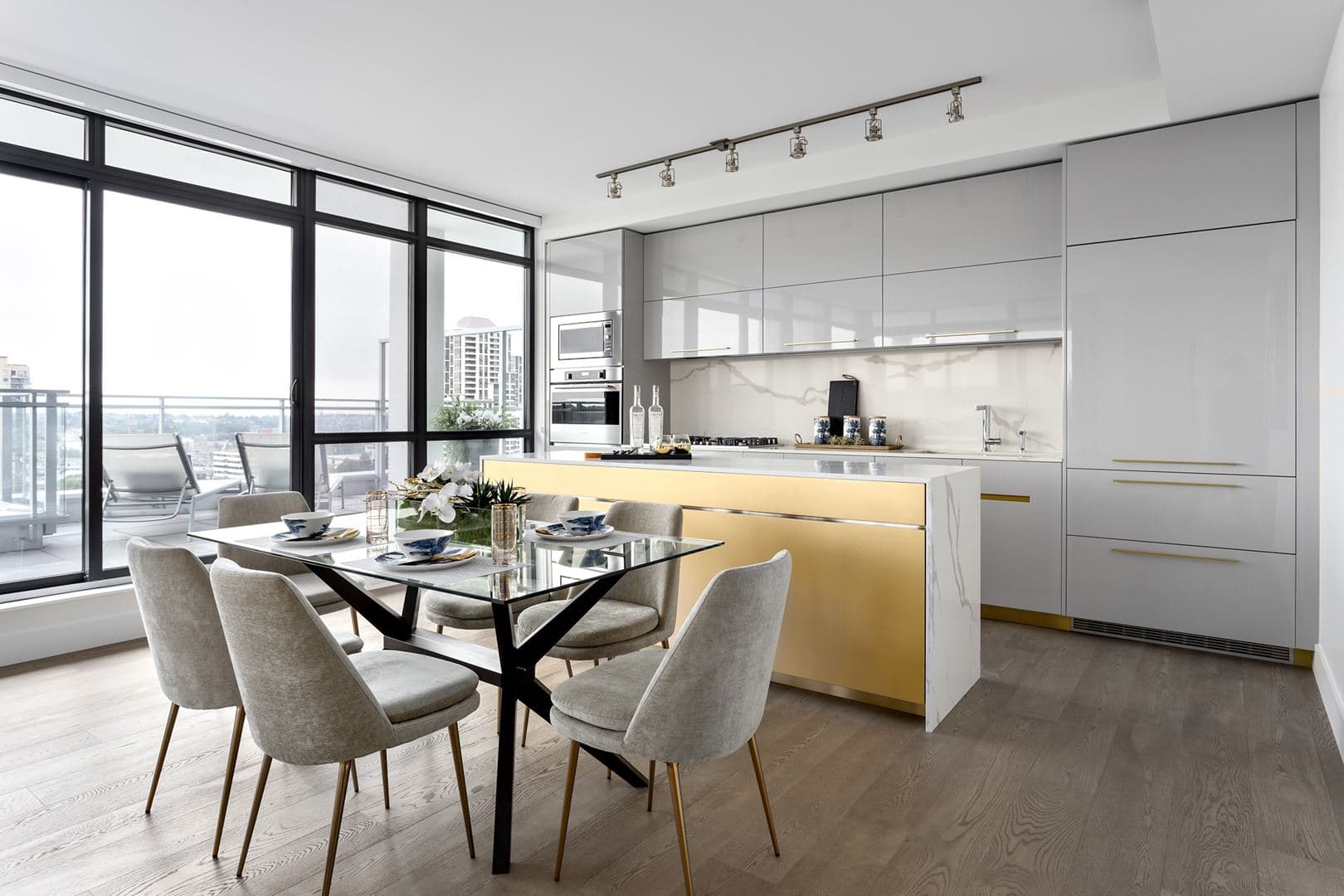 Bordeaux Condos - Image 23