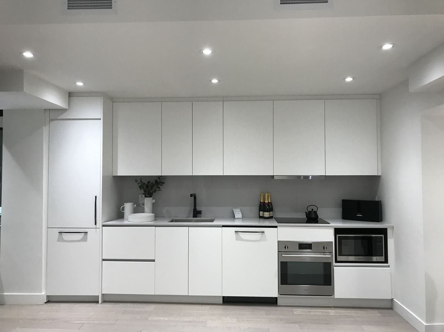 Enticy Condos - Image 10