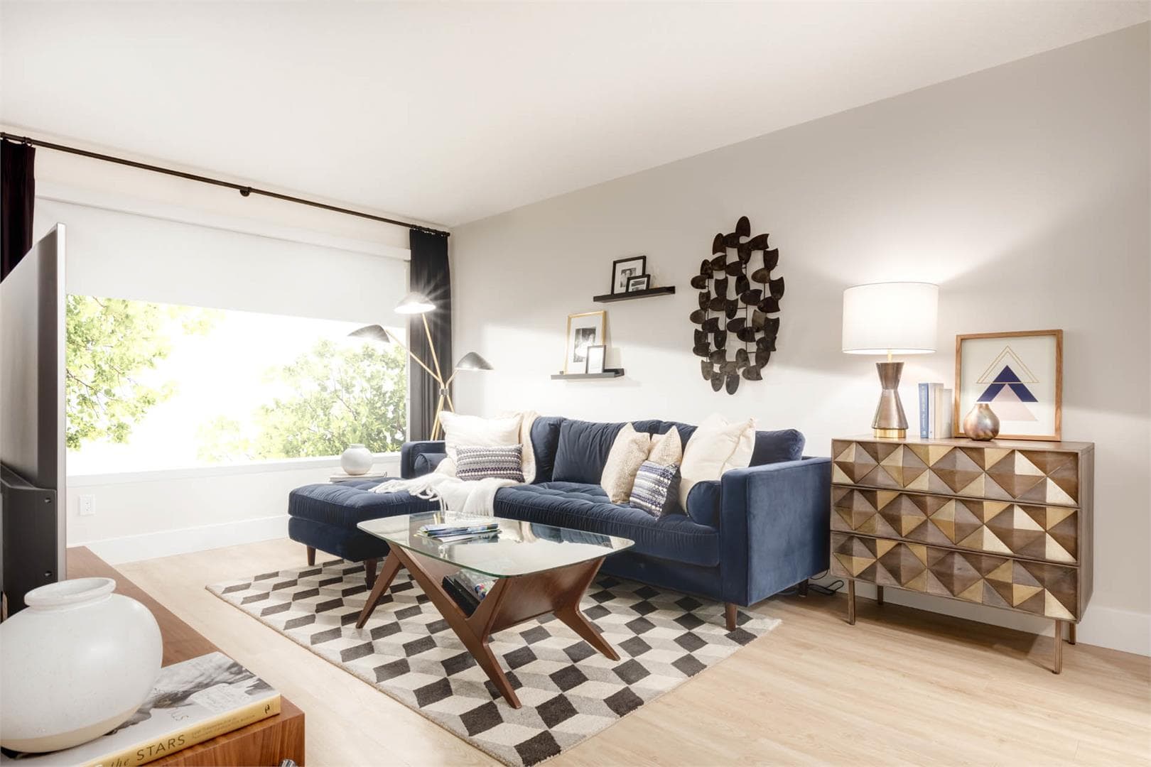 Scarboro 17 Condos - Image 5