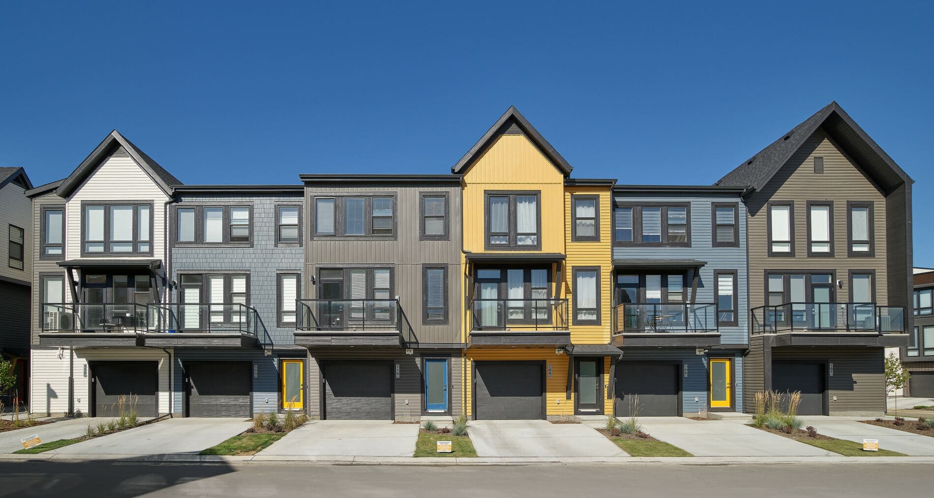 Pivot Rutherford Towns - Image 5