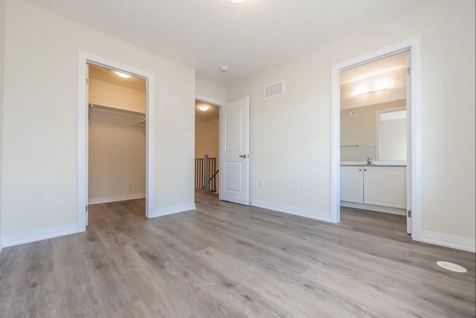 Empire Lush Towns - Image 23