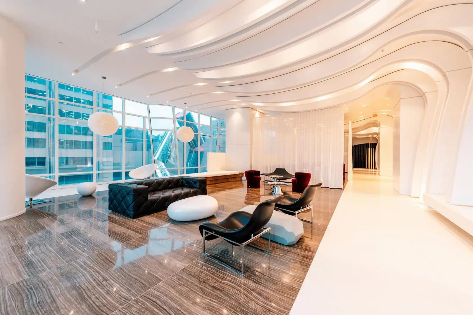 One Bloor Condos - Image 31