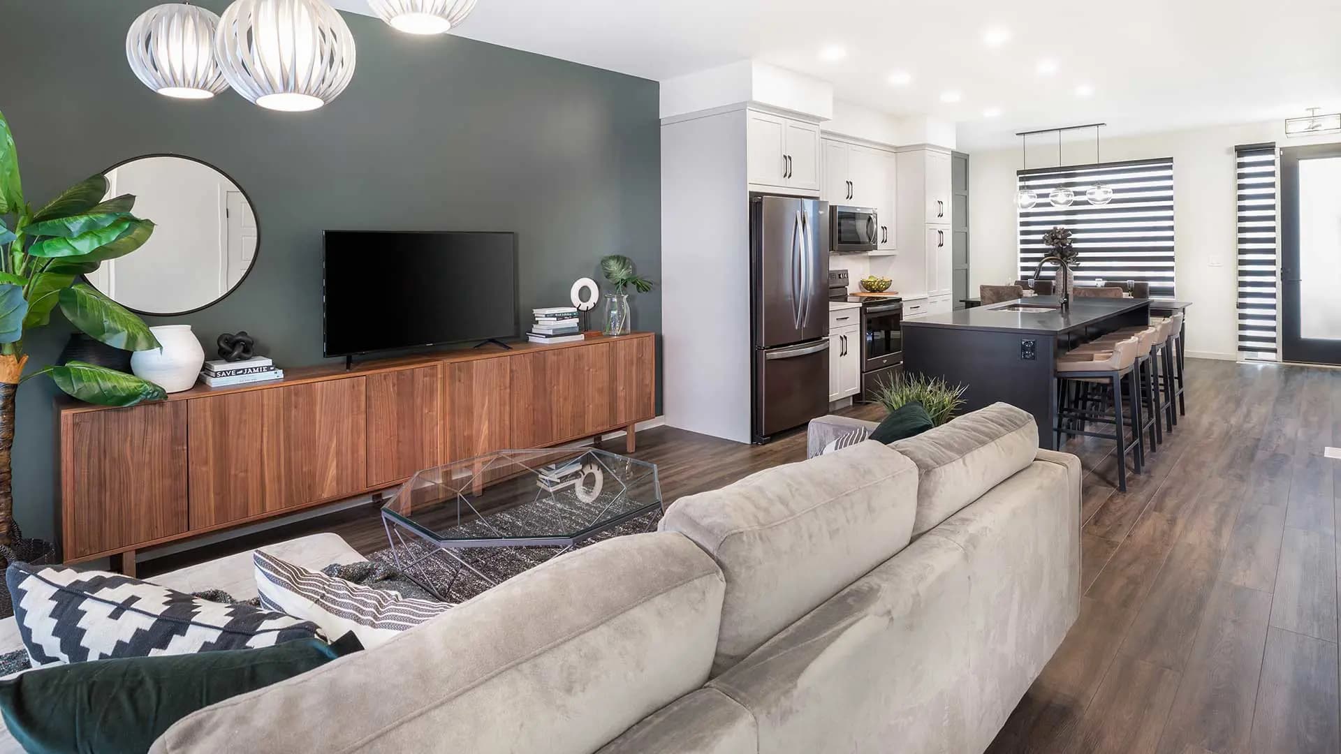 Couture South Towns - Image 3