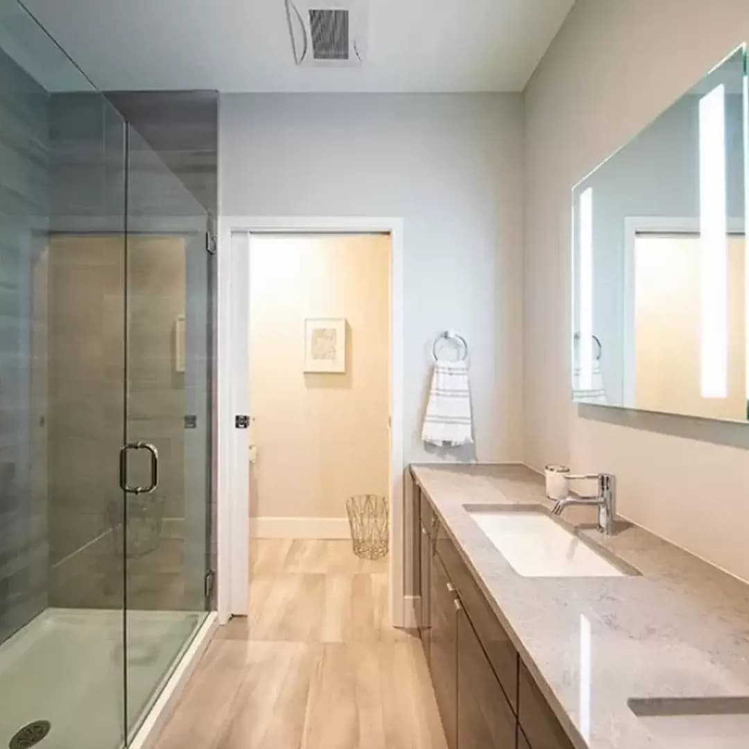 390 On The River Condos - Image 15