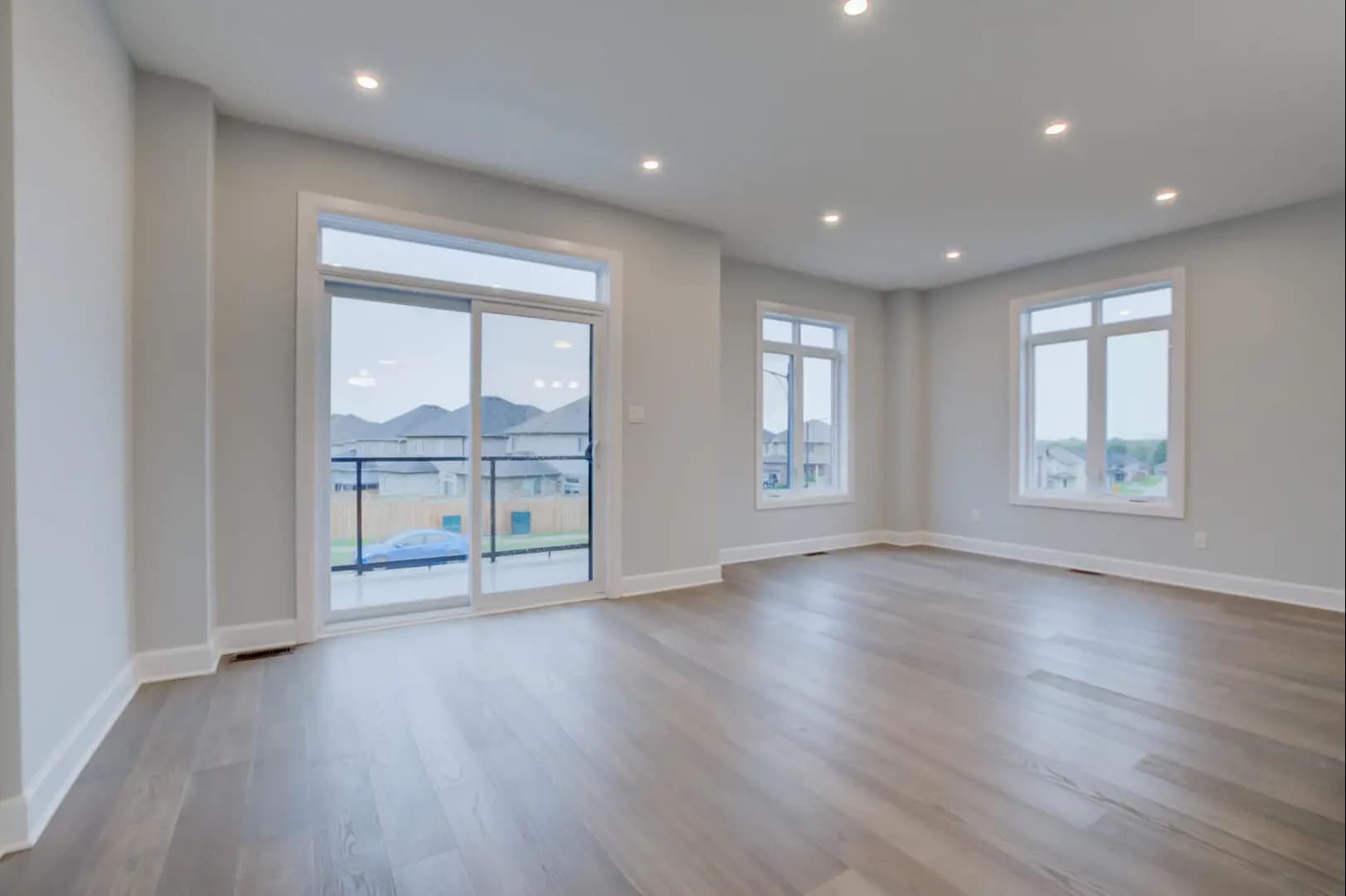 Walnut Vista Towns - Image 7