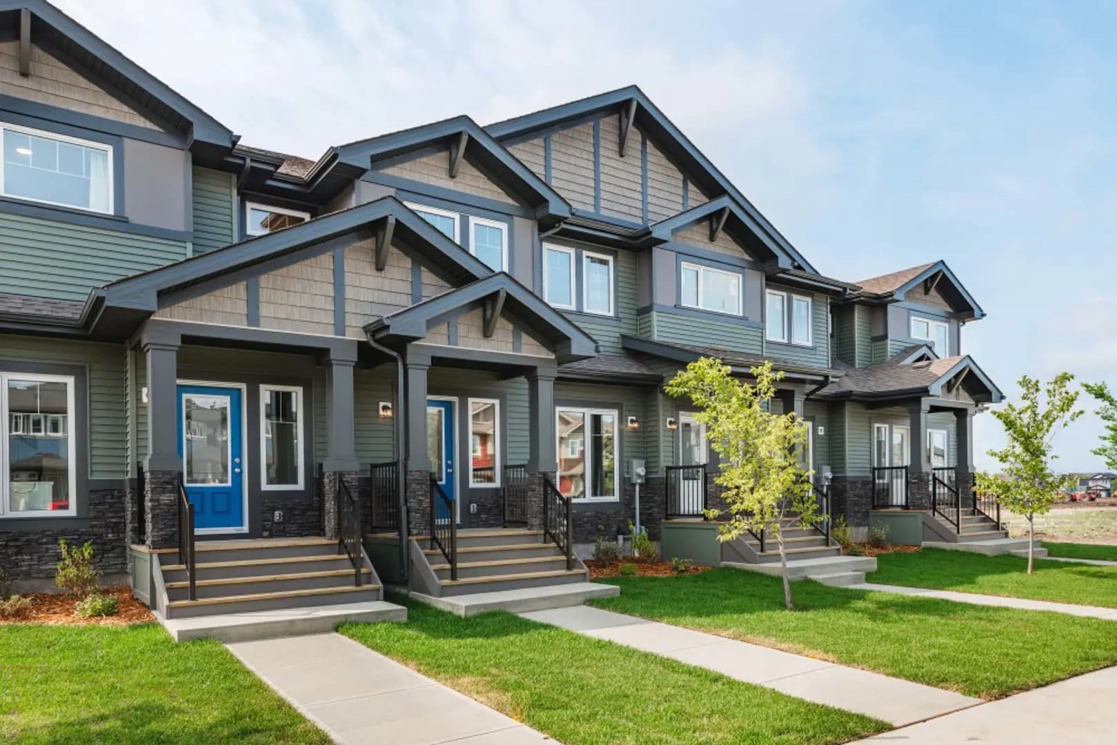 Walker Summit Towns - Image 4